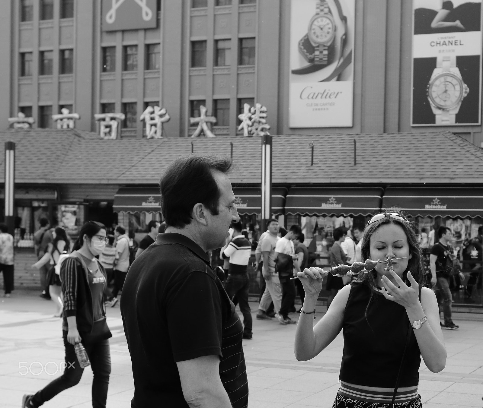 Canon EF 24mm F1.4L II USM sample photo. Street view photography