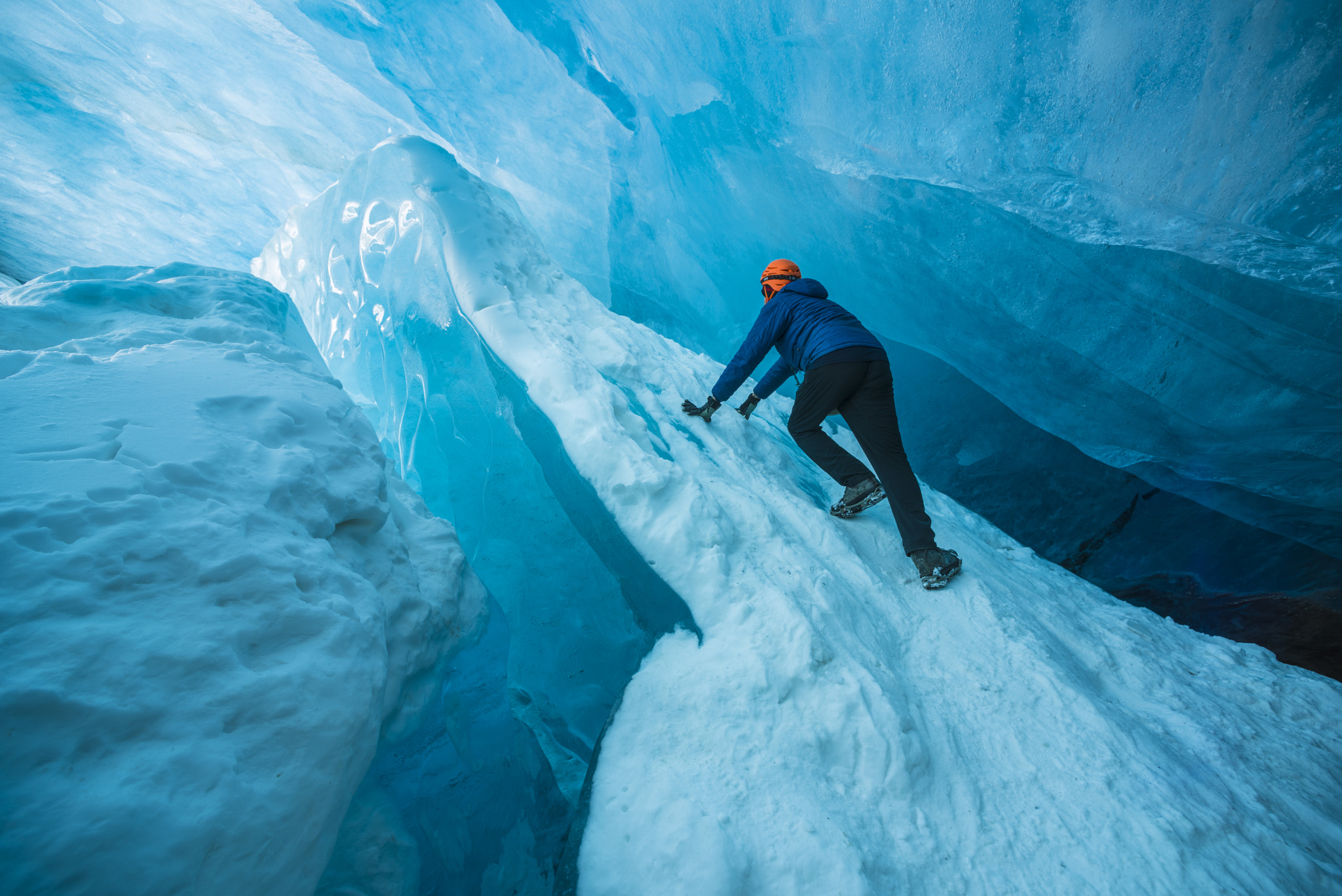 Nikon D810 + Nikon AF Nikkor 14mm F2.8D ED sample photo. Ice climb photography