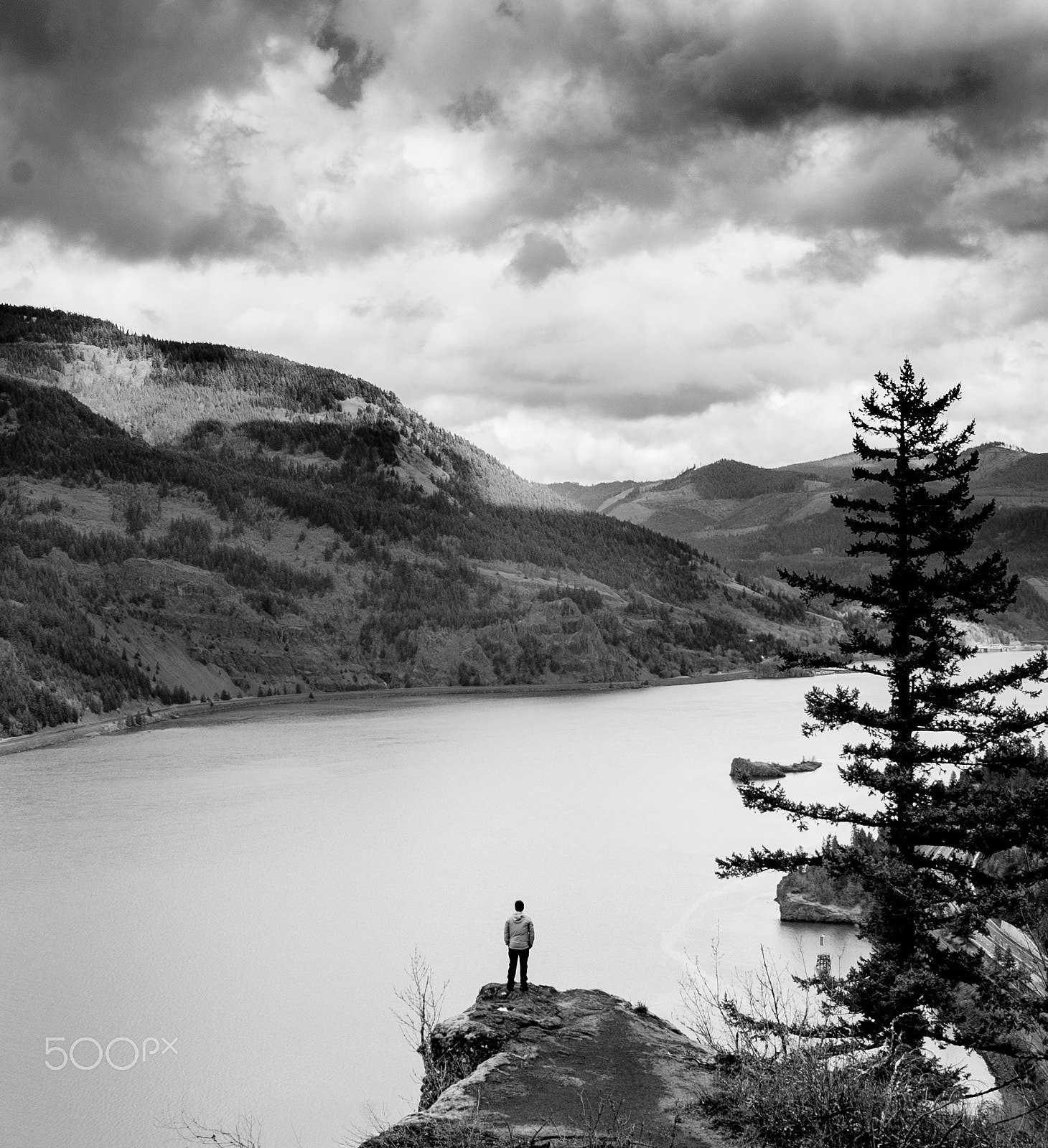 24-105mm F4 G SSM OSS sample photo. Beauty of solitude photography