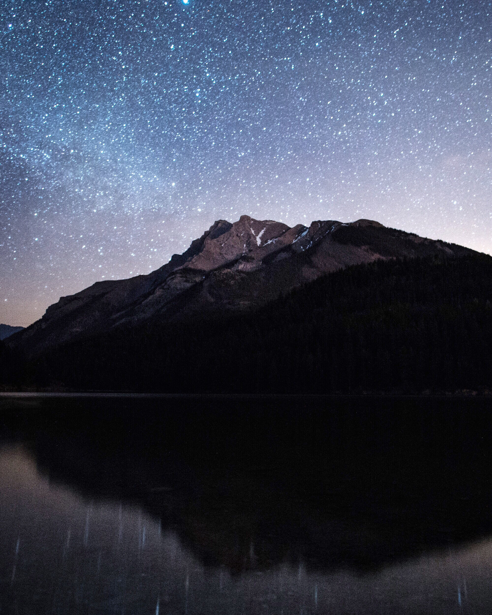 Nikon D4 + Nikon AF-S Nikkor 20mm F1.8G ED sample photo. Two jack lake. banff. alberta. photography