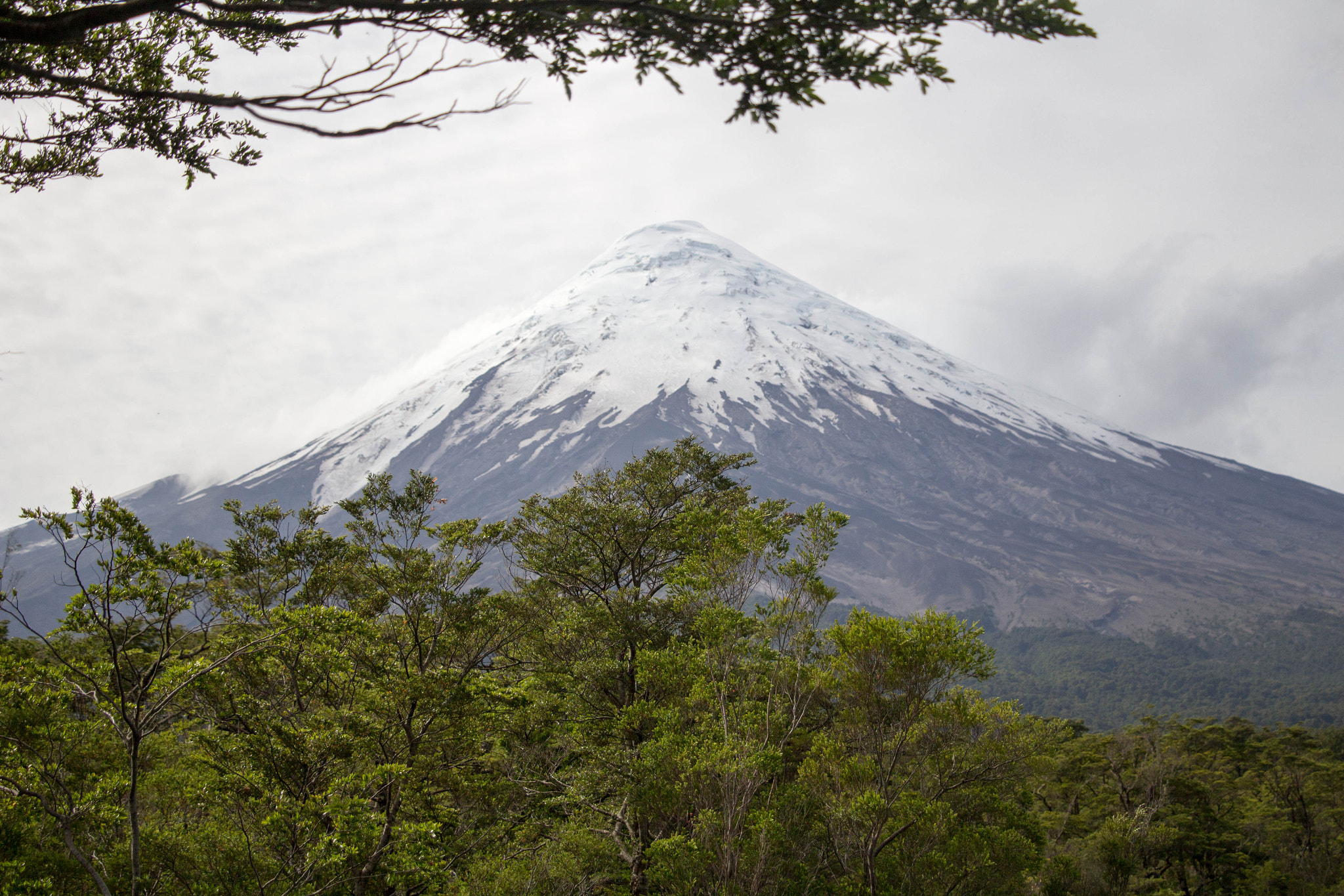 Canon EF-S 18-135mm F3.5-5.6 IS STM sample photo. The calbuco volcano photography