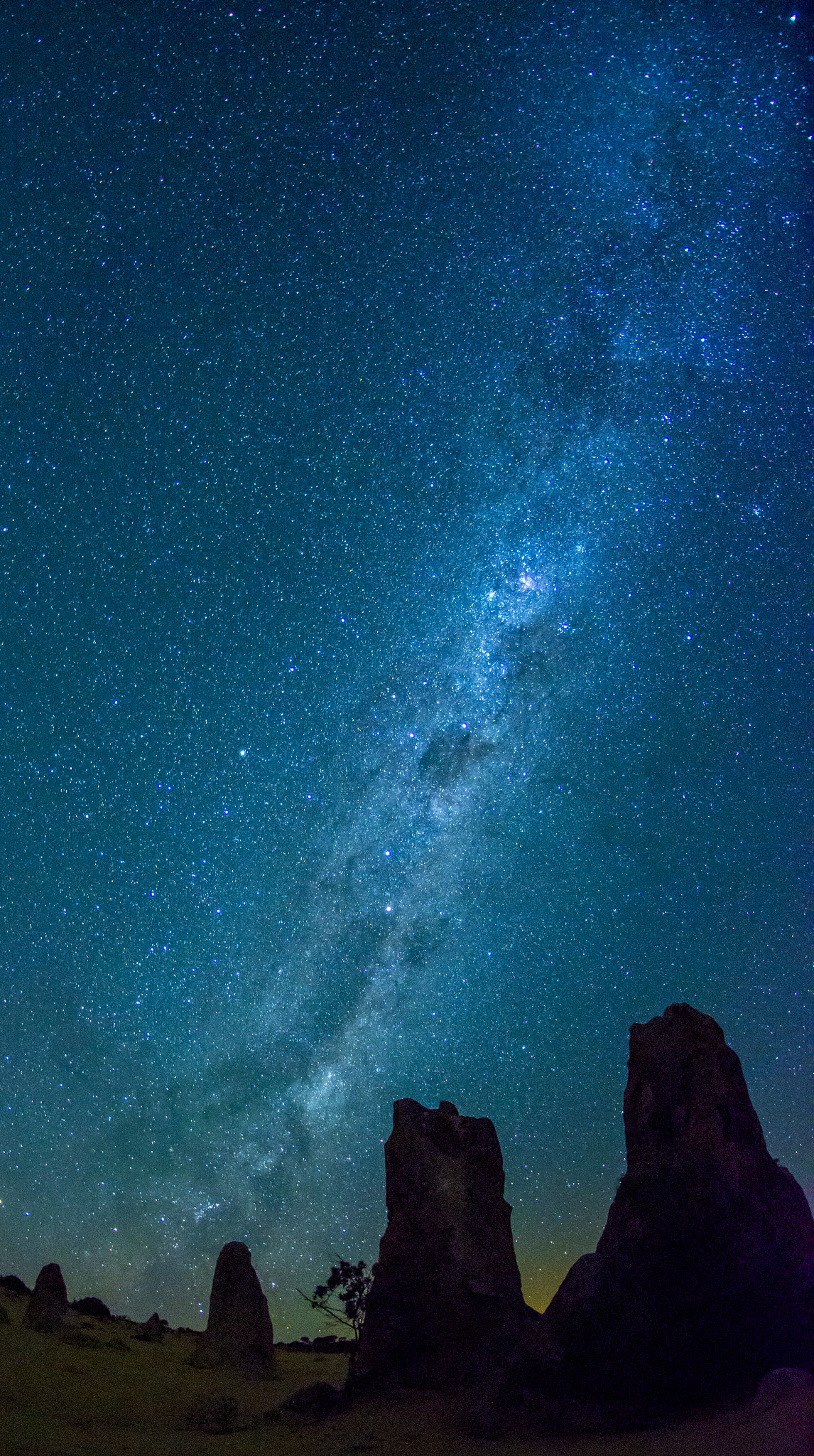 Nikon AF DX Fisheye-Nikkor 10.5mm F2.8G ED sample photo. Pinnacle silhouette photography