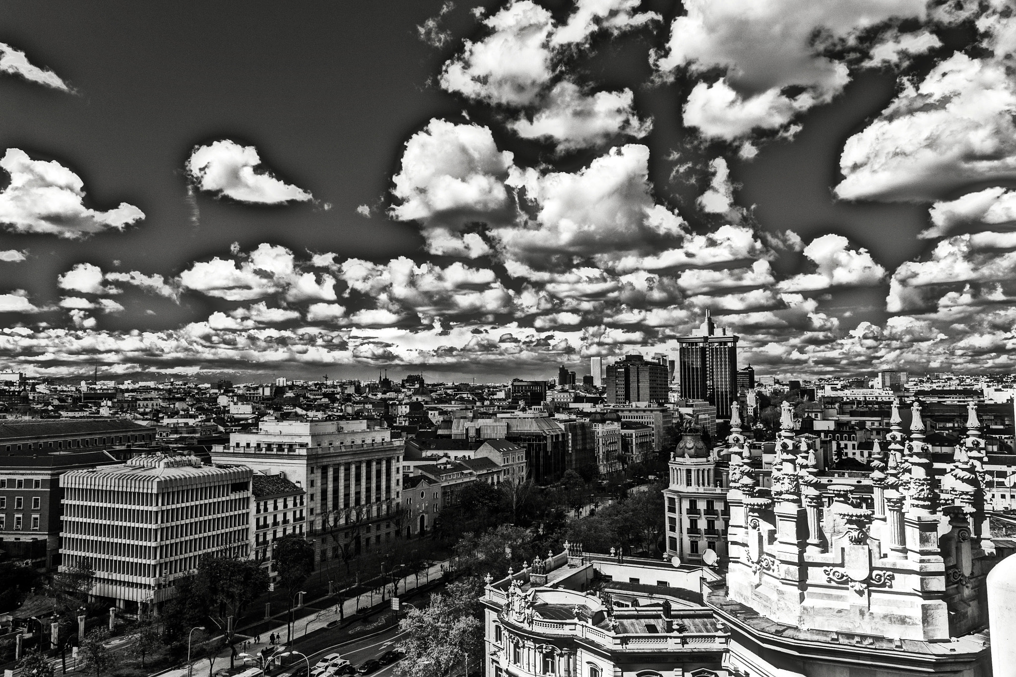 Canon EF-S 18-135mm F3.5-5.6 IS STM sample photo. Madrid, paseo de la castellana photography