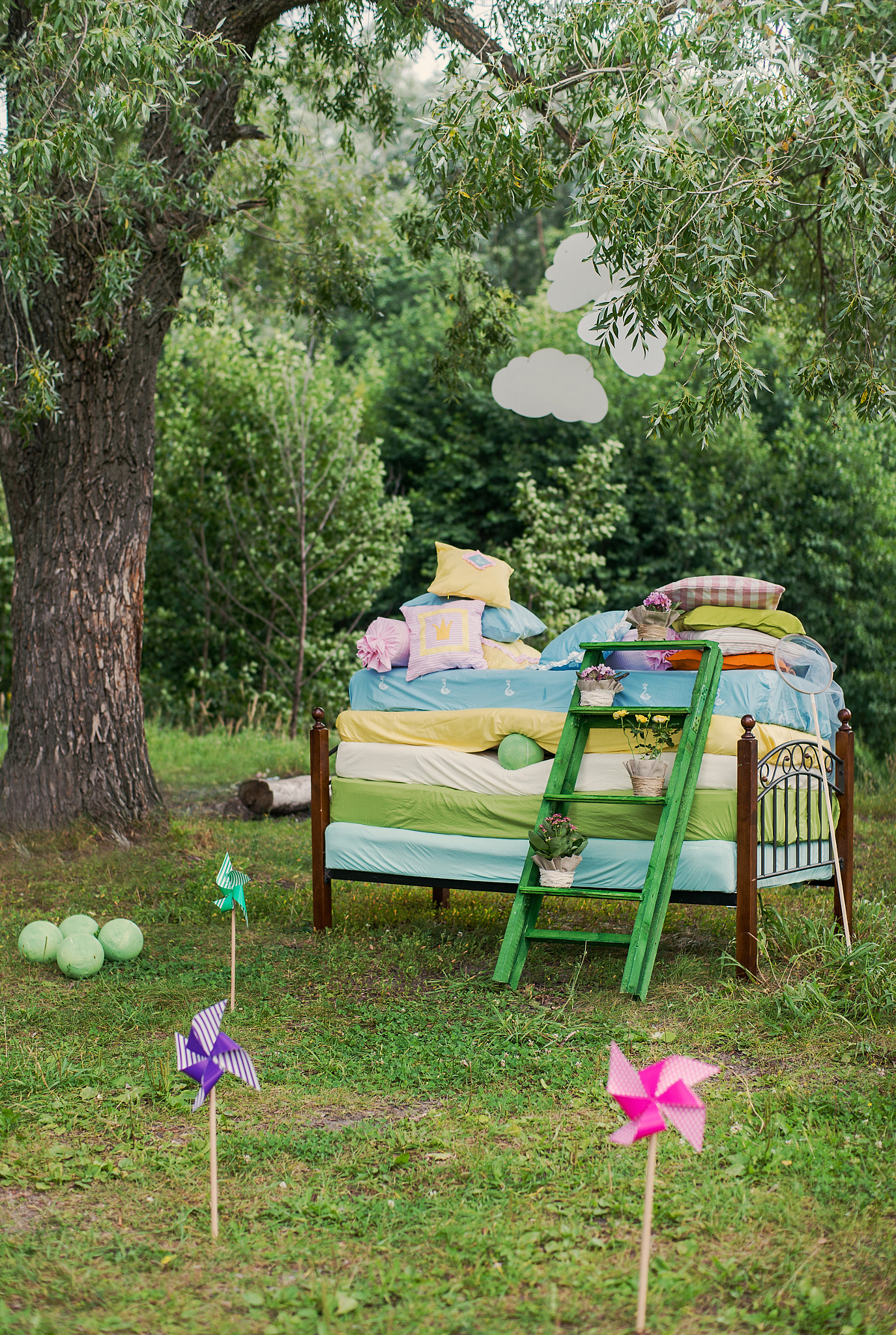 ZEISS Planar T* 50mm F1.4 sample photo. The princess and the pea wedding decorations. photography