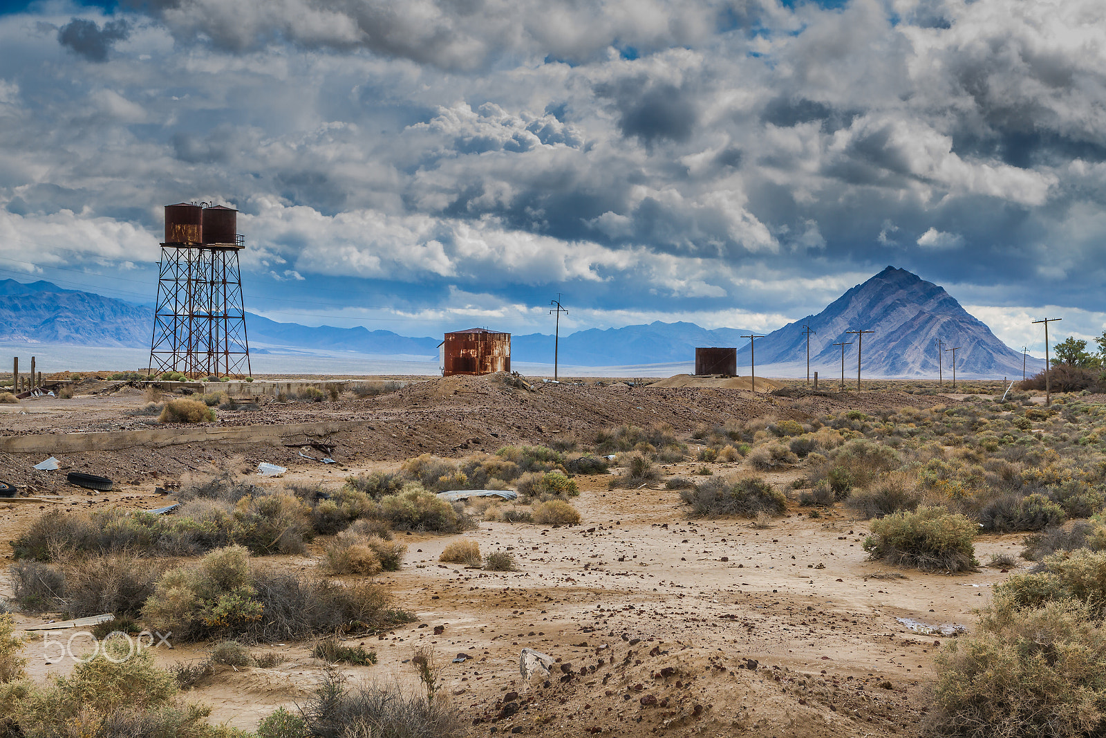 Sigma 17-70mm F2.8-4 DC Macro OS HSM sample photo. 'drought' - lost town in the desert photography