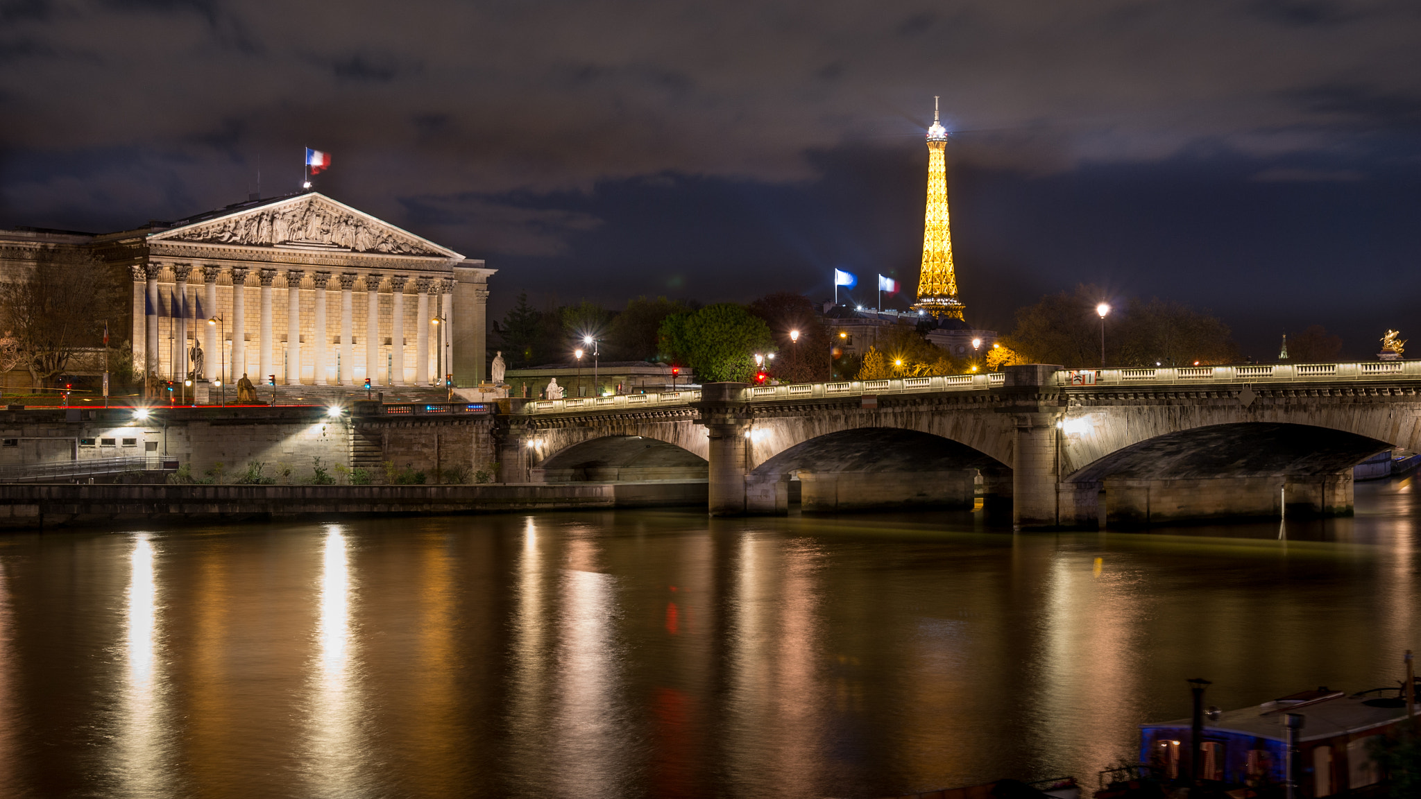 Pentax K-5 II + Tamron AF 28-75mm F2.8 XR Di LD Aspherical (IF) sample photo. Tour eiffel photography