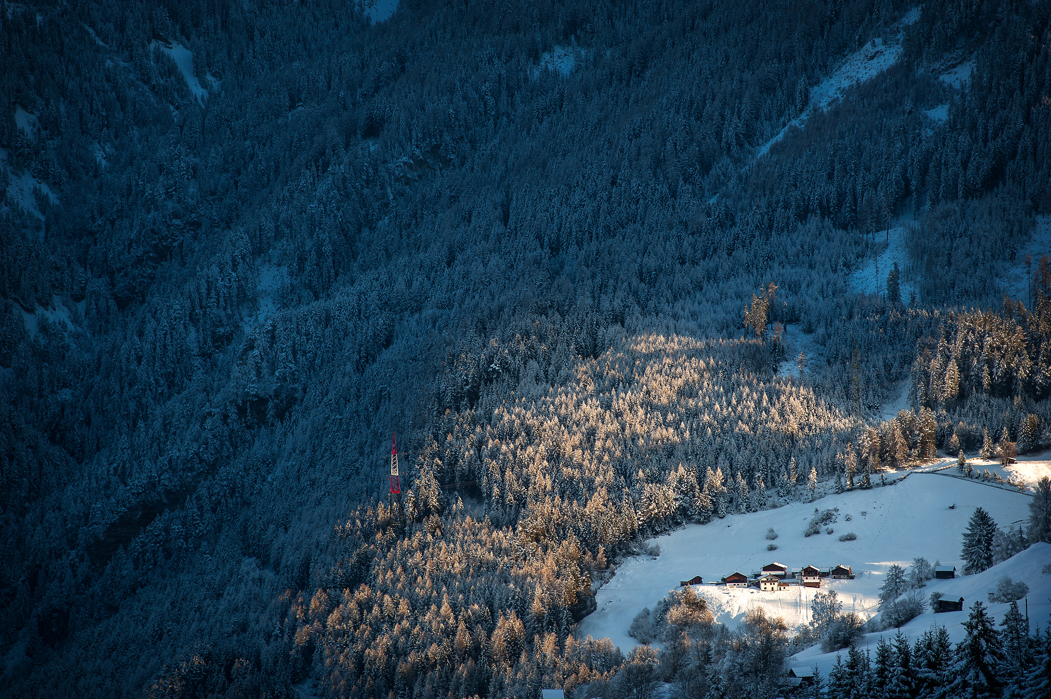Nikon D700 + Nikon AF Nikkor 180mm F2.8D ED-IF sample photo. Village in the mountain photography