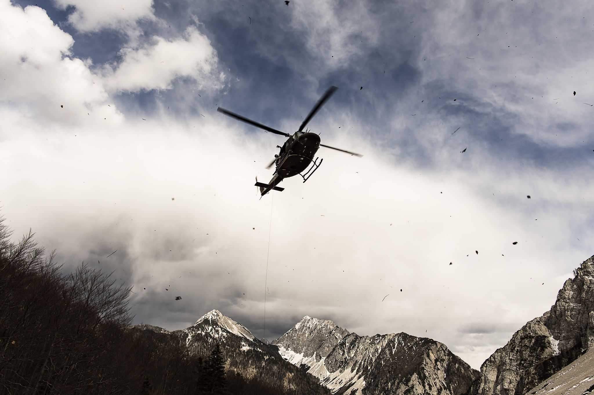 Canon EOS 5DS R + Canon EF 24mm F1.4L II USM sample photo. Rescue mission in the alps. photography