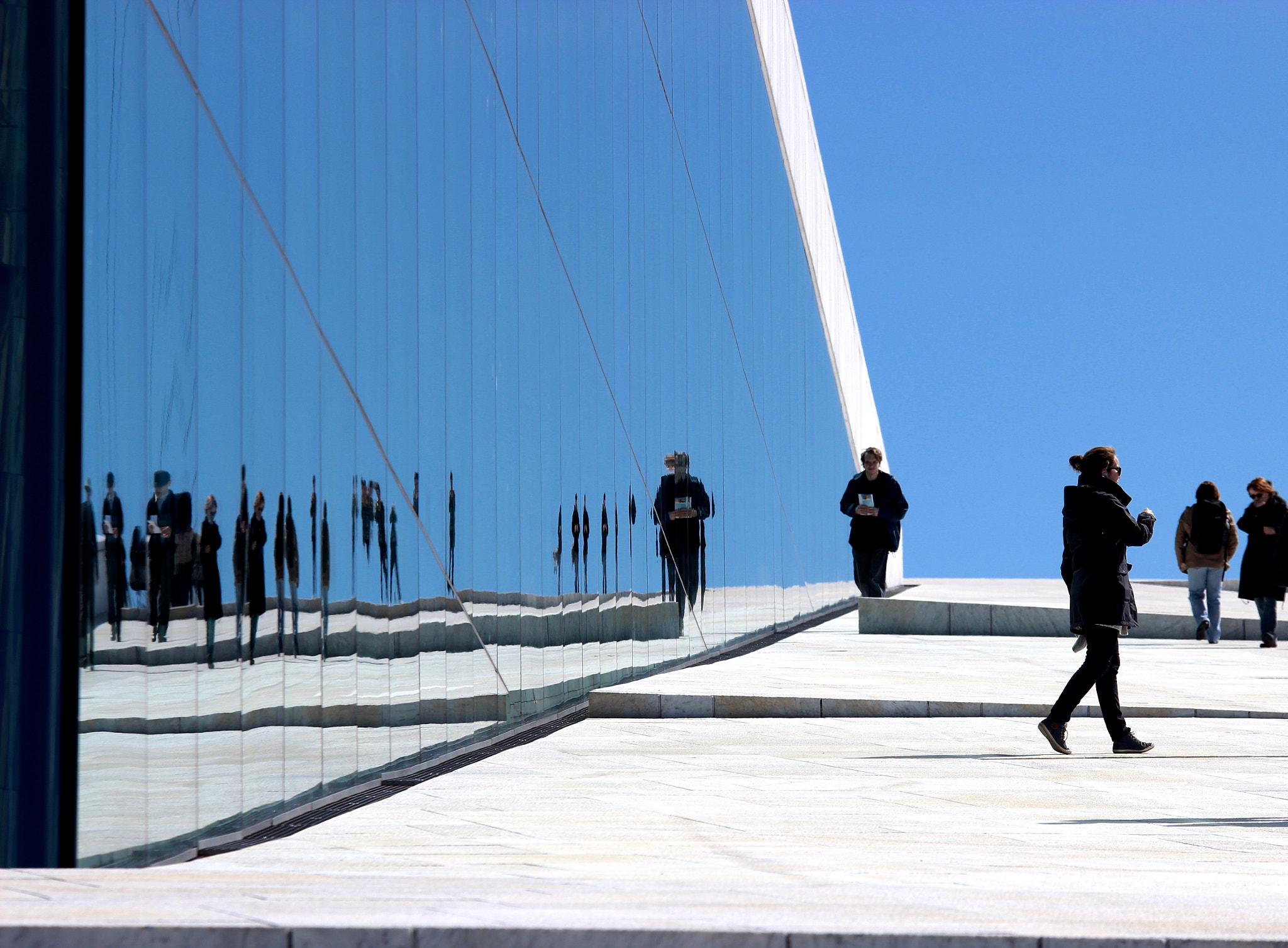Sigma 70-200mm F2.8 EX DG OS HSM sample photo. Reflections, the opera house photography