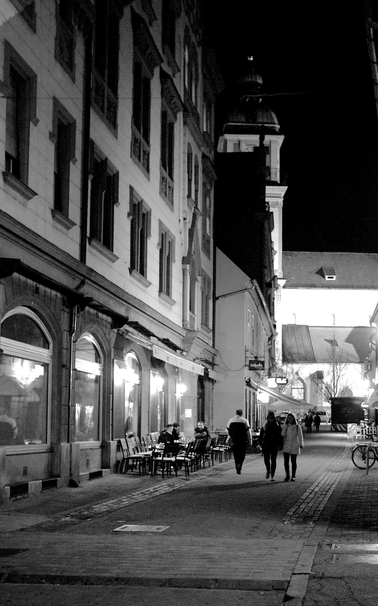 Panasonic Leica D Summilux Asph 25mm F1.4 sample photo. Maribor, slovenia at night photography