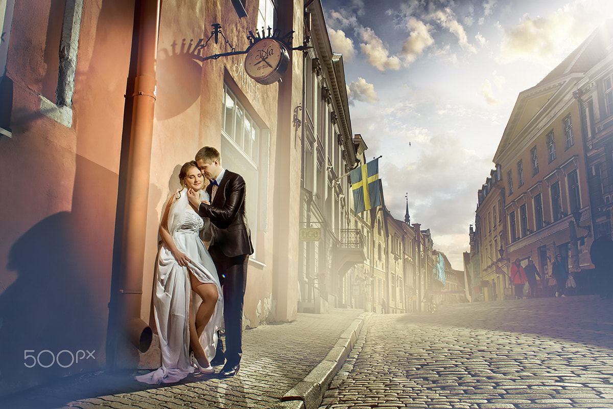 Canon EF 24mm f/1.4L sample photo. Tallinn, old town streets photography