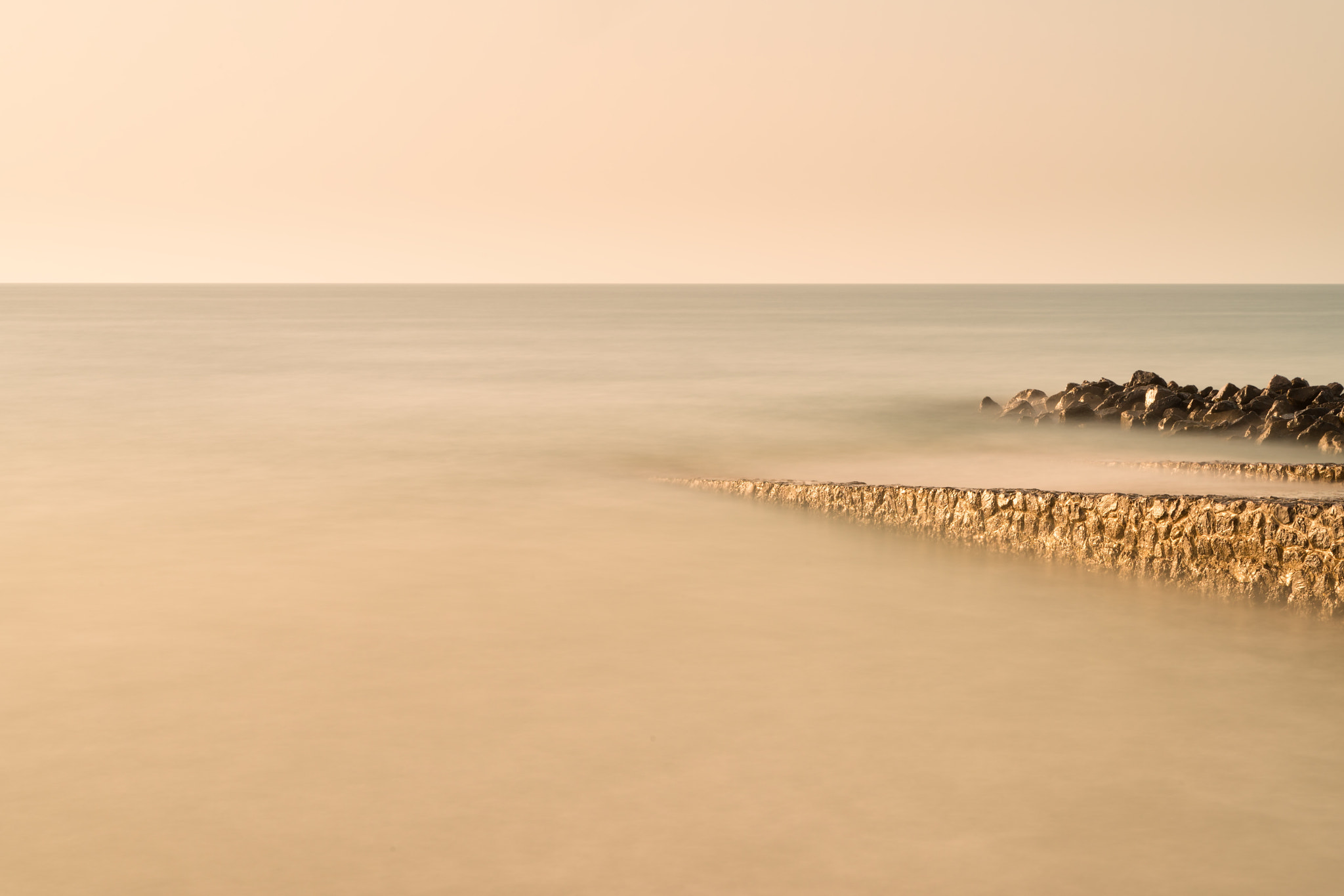 Sony SLT-A99V sample photo. Golden wall photography
