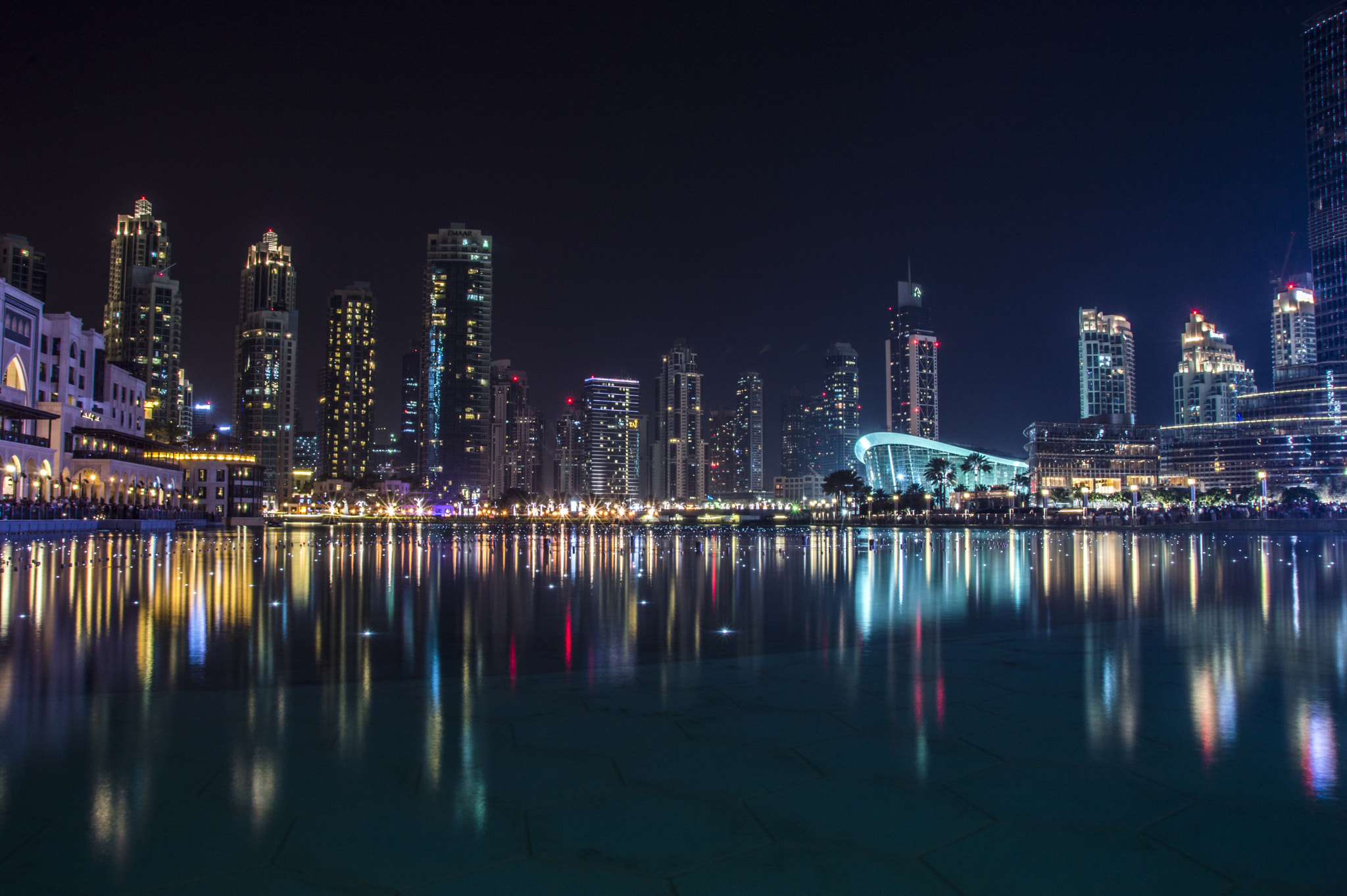 Sigma 18-200mm F3.5-6.3 II DC OS HSM sample photo. Let the lights sink in  photography