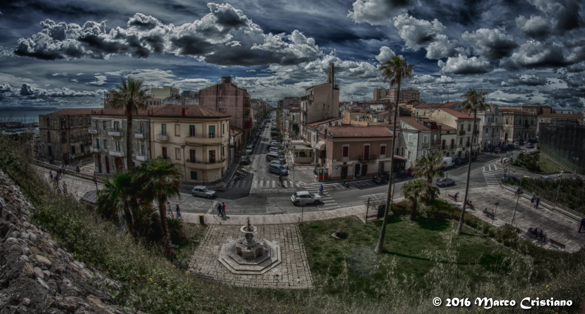 Nikon D3200 + Samyang 8mm F3.5 Aspherical IF MC Fisheye sample photo. Termoli dalle mura del borgo antico photography