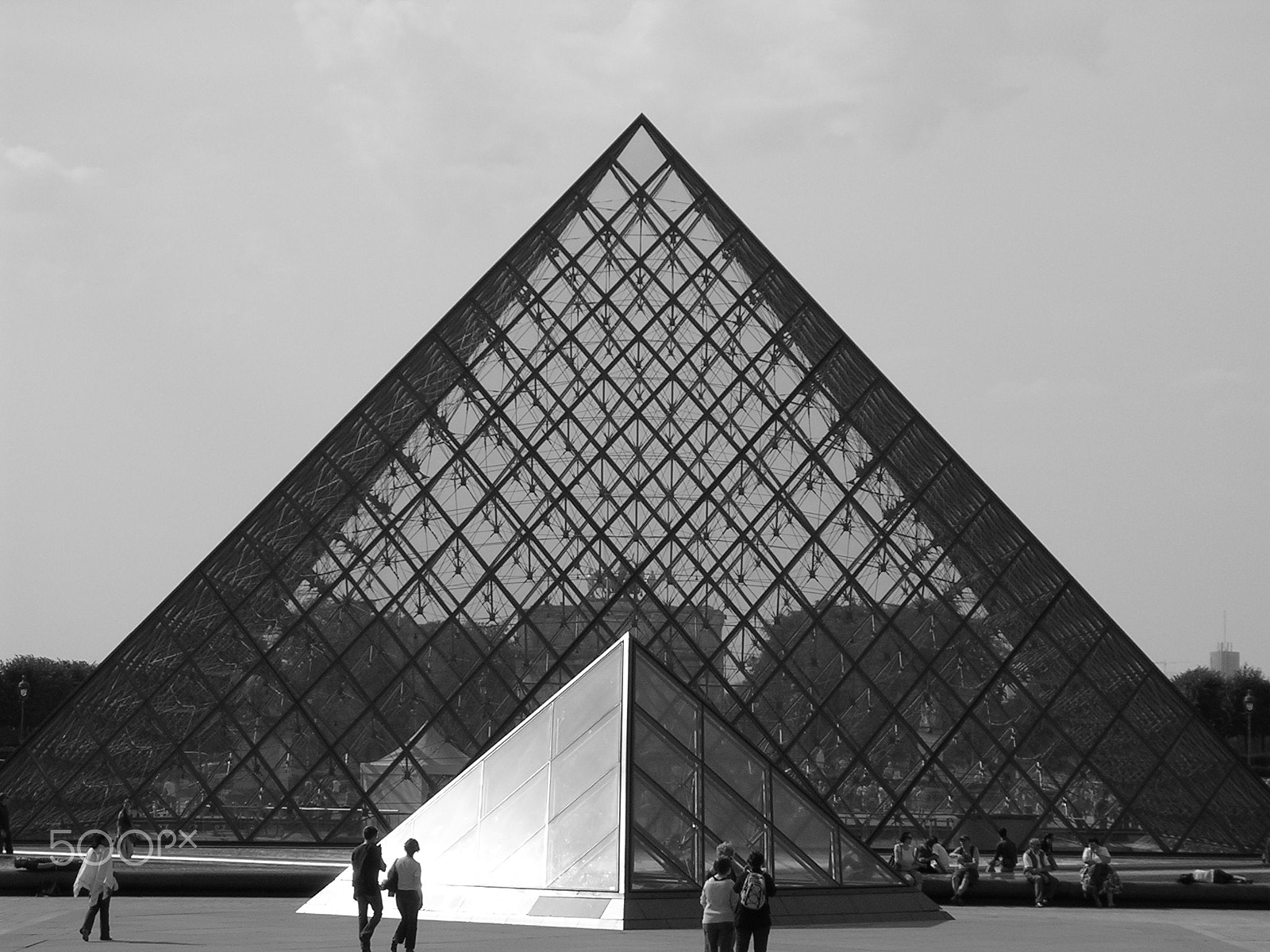 Nikon E3200 sample photo. Louvre pyramid, paris. photography