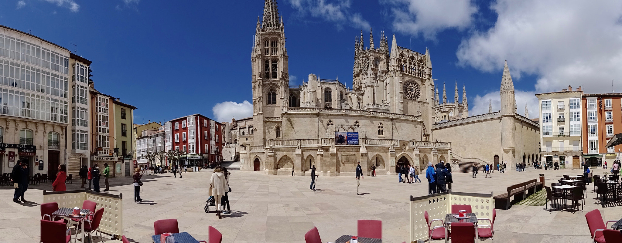 Sony 24-720mm F3.5-6.3 sample photo. Burgos. photography