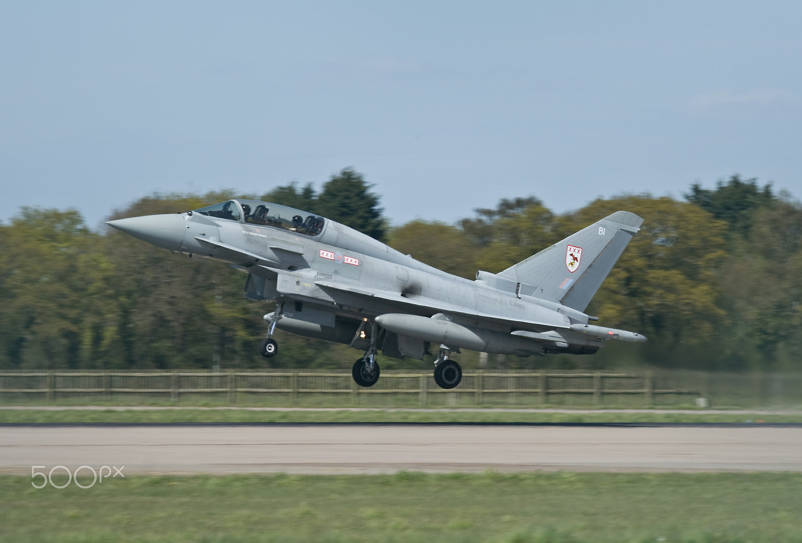 Canon EOS 30D + Canon EF 100-400mm F4.5-5.6L IS USM sample photo. Royal air force eurofighter typhoon, raf coningsby photography
