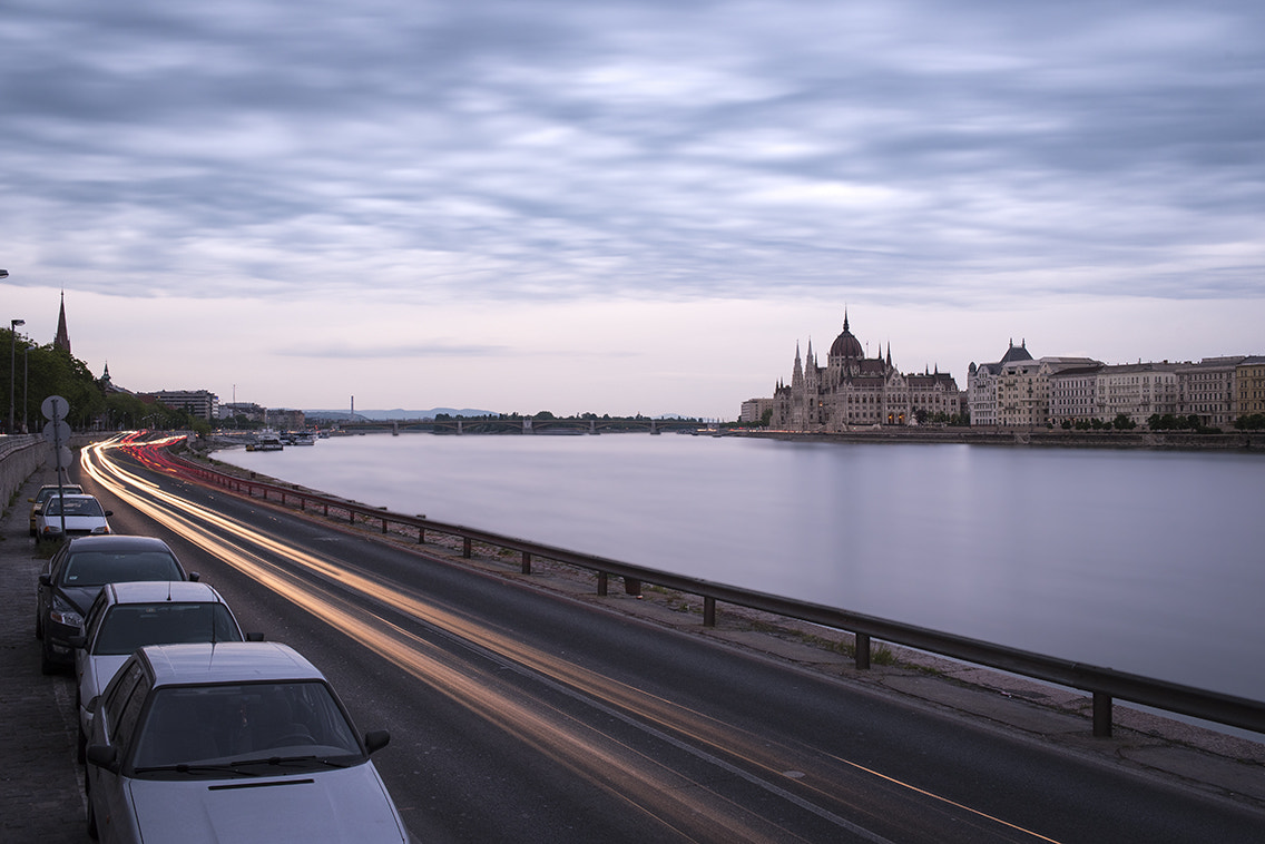 Nikon D750 + AF-S Nikkor 35mm f/1.8G sample photo. Budapest blue hour photography