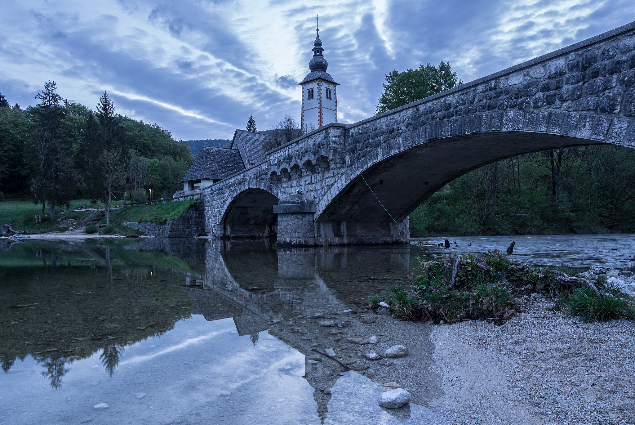 Olympus Zuiko Digital ED 12-60mm F2.8-4.0 SWD sample photo. The bridge to god photography