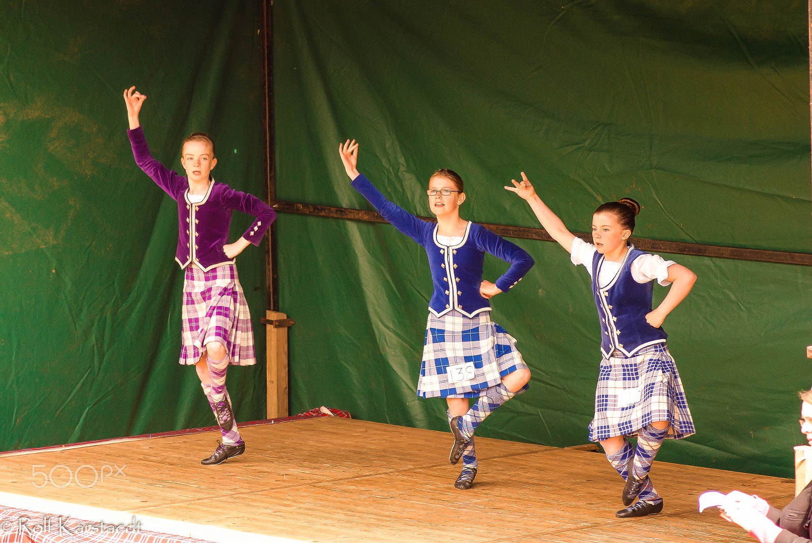 Pentax K-m (K2000) + Tamron AF 70-300mm F4-5.6 Di LD Macro sample photo. R karstaedt highland dancers cornhill highland games photography