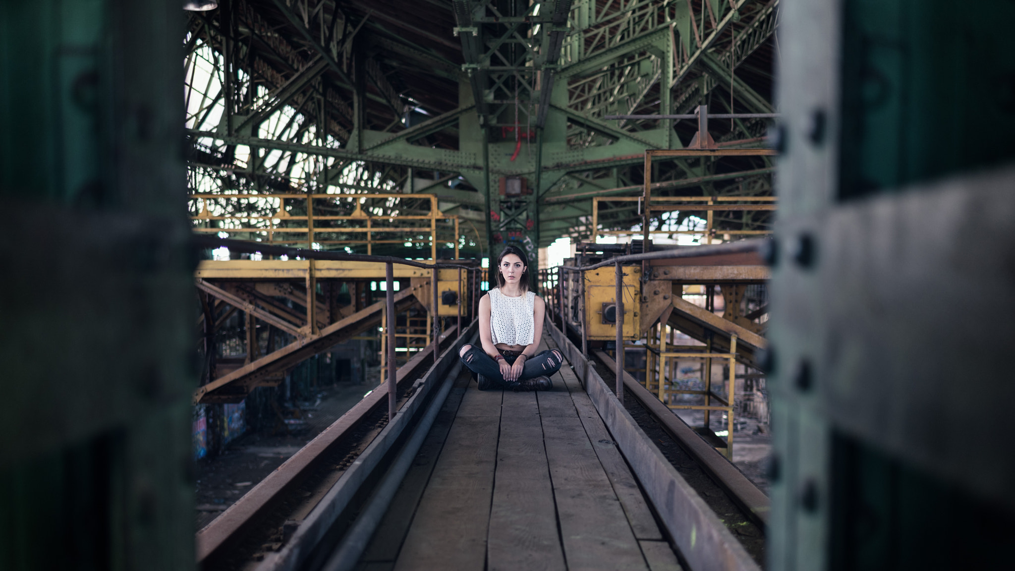 Nikon D750 + AF-S Nikkor 35mm f/1.8G sample photo. Urbex with melissa photography