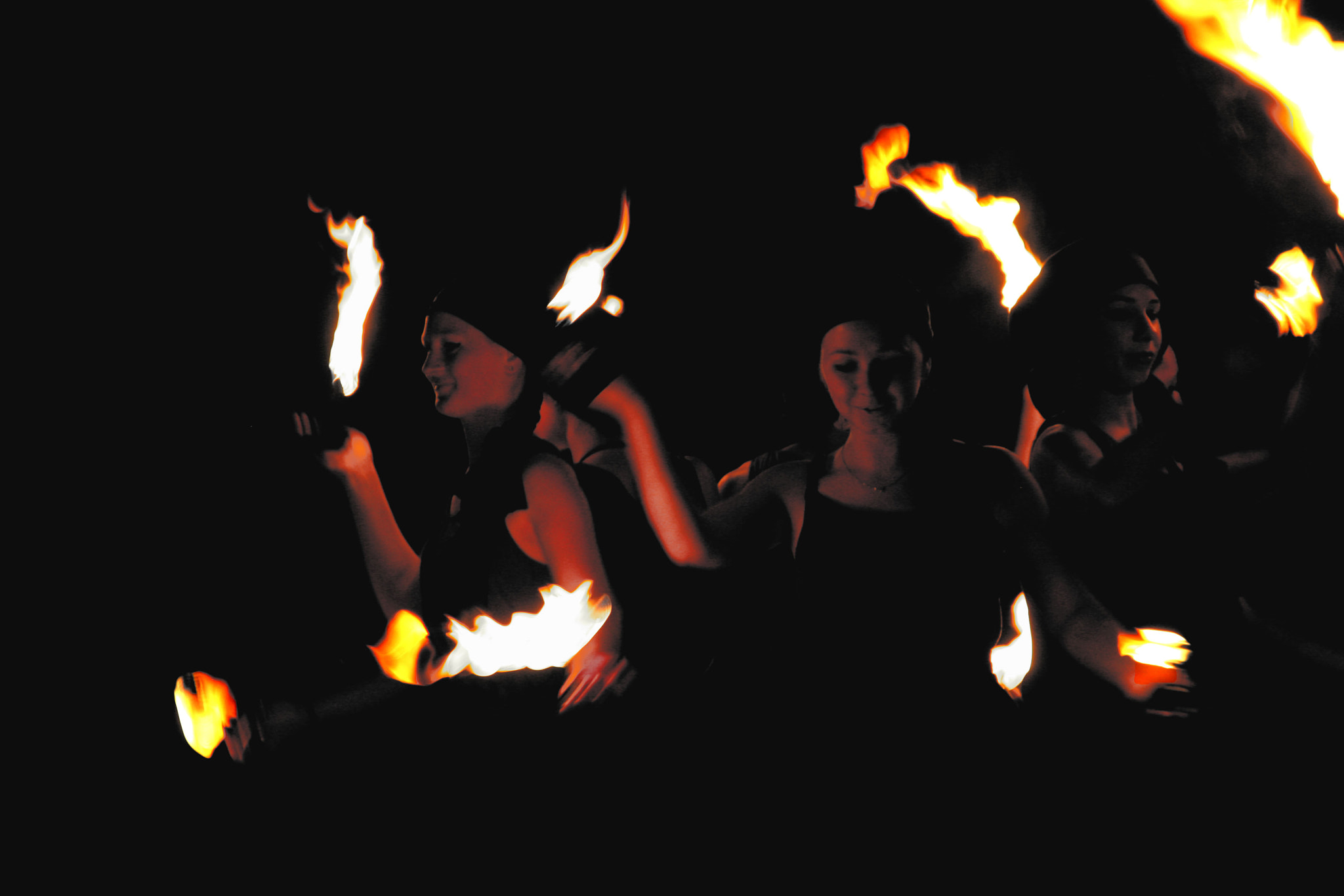Canon EOS 400D (EOS Digital Rebel XTi / EOS Kiss Digital X) sample photo. Fire priestesses photography