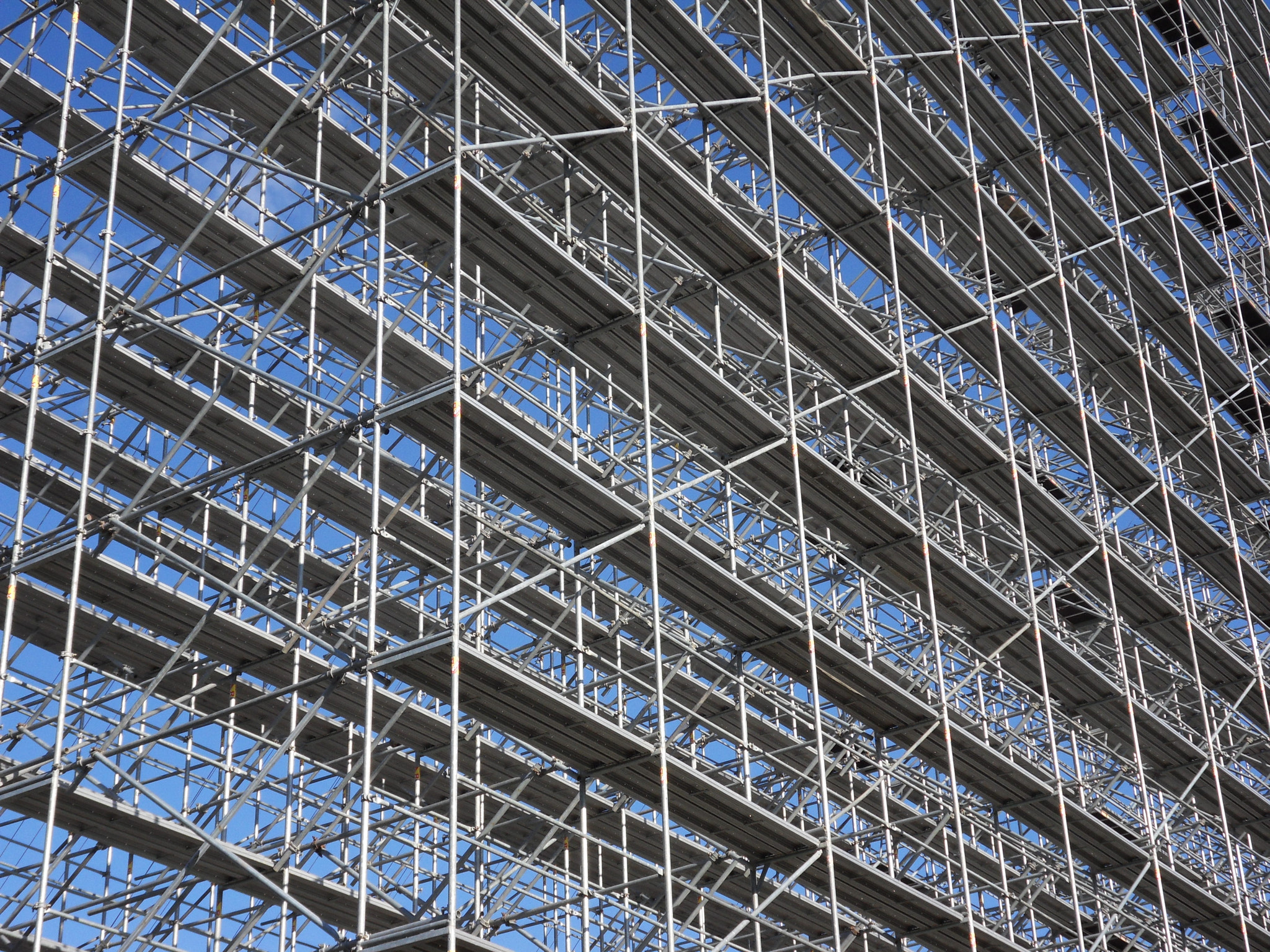 Samsung WB500, WB510 / VLUU WB500 /  HZ10W sample photo. Free-standing scaffold for powerline construction photography