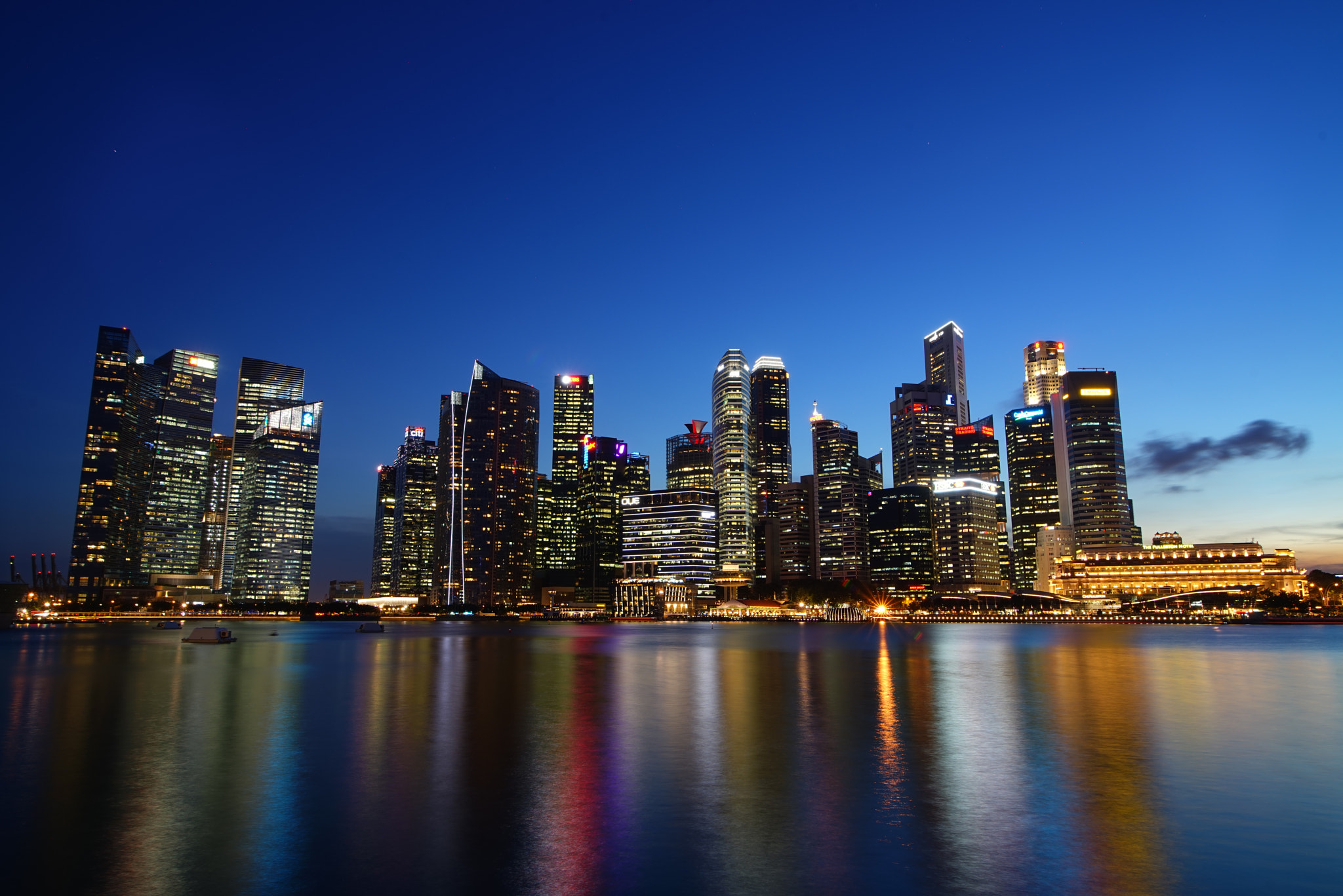 Tamron SP AF 17-50mm F2.8 XR Di II LD Aspherical (IF) sample photo. Night at marina bay photography