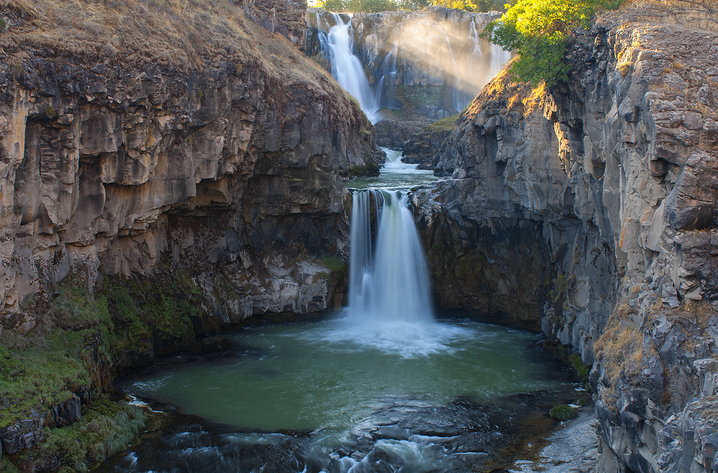 Nikon AF-S Nikkor 28-70mm F2.8 ED-IF sample photo. Ray of light photography