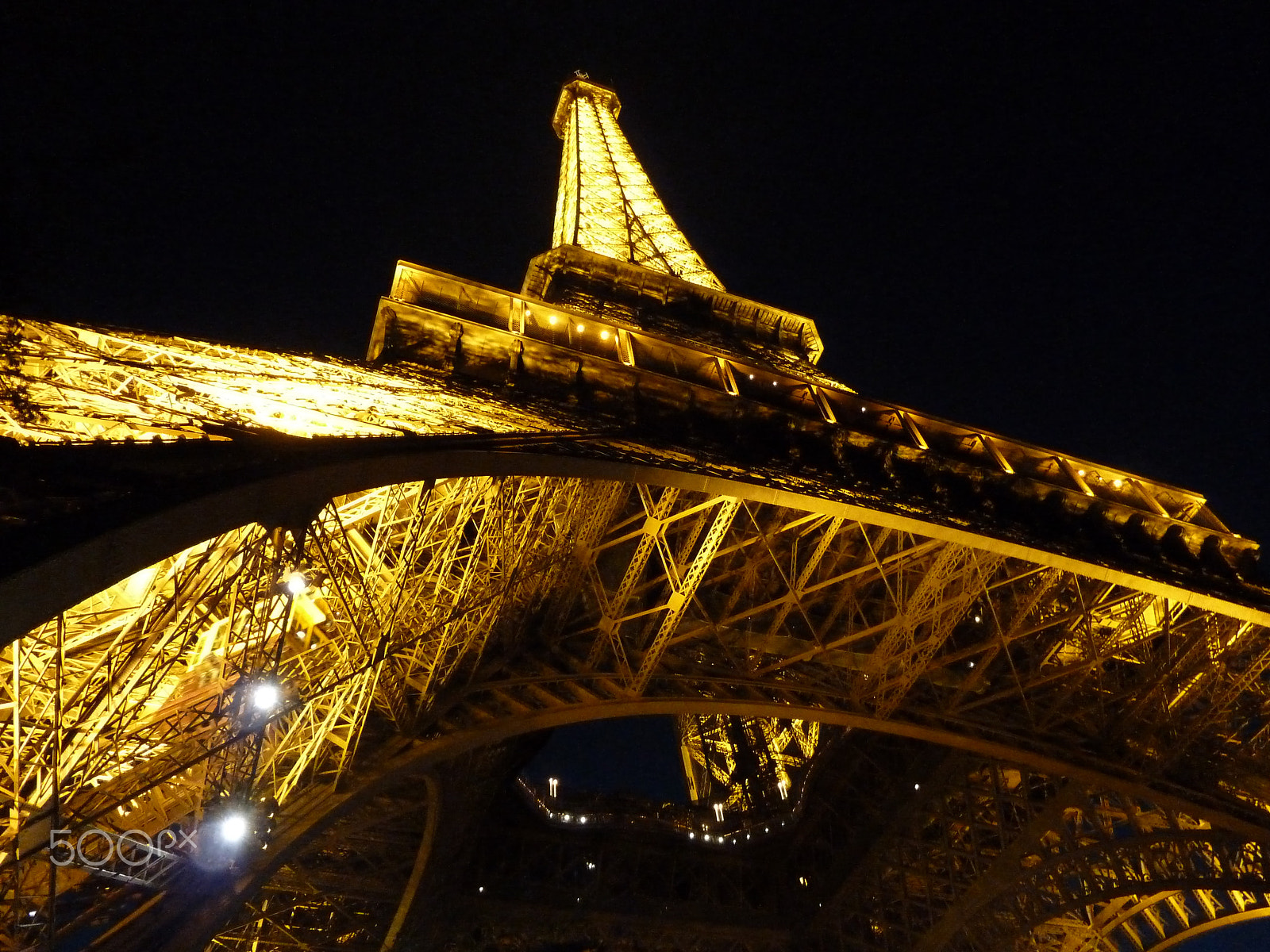 Panasonic Lumix DMC-ZS5 (Lumix DMC-TZ8) sample photo. Tour d'eiffel en or photography