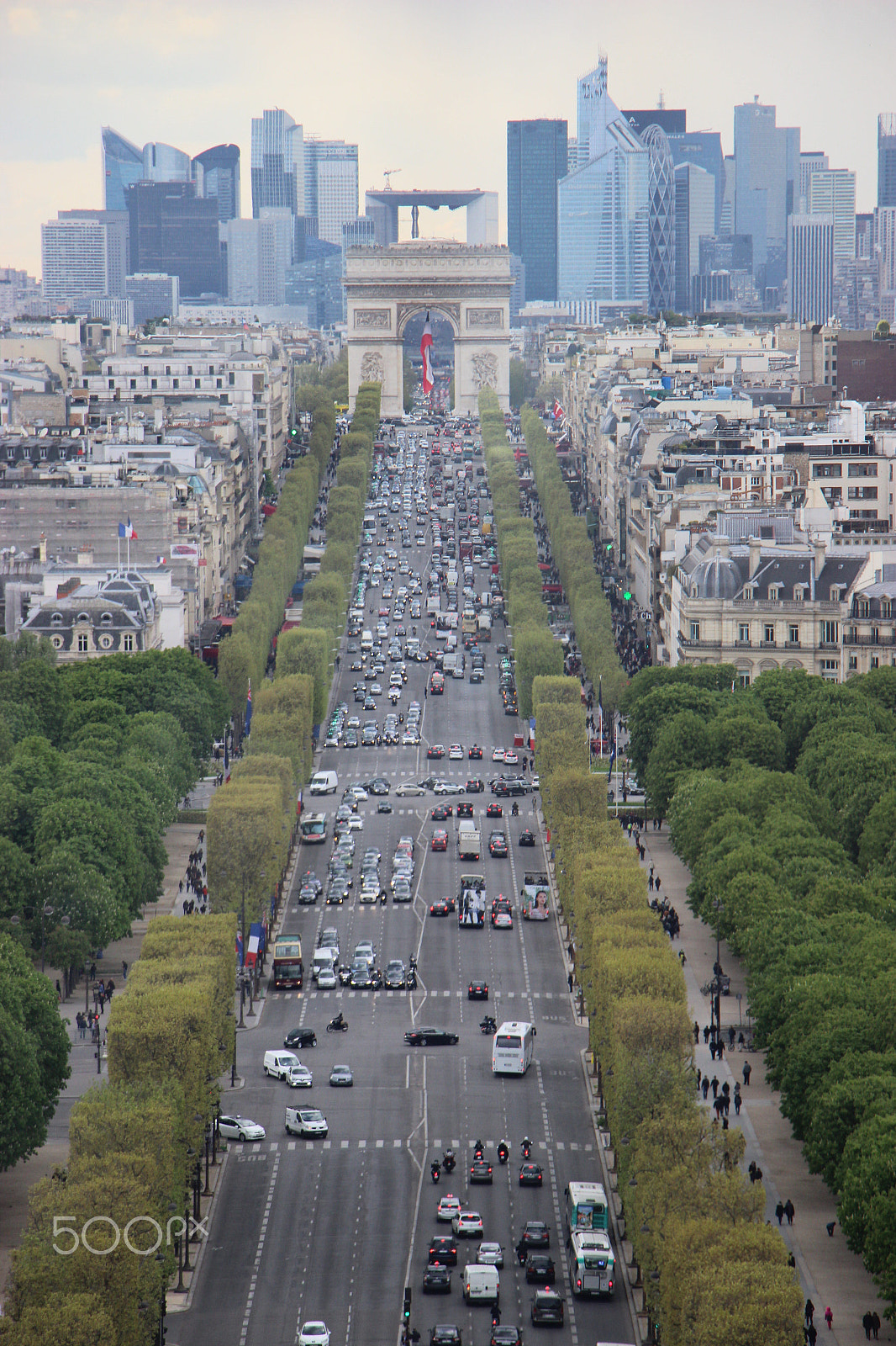 Canon EF-S 18-135mm F3.5-5.6 IS STM sample photo. L'arc de triomphe photography