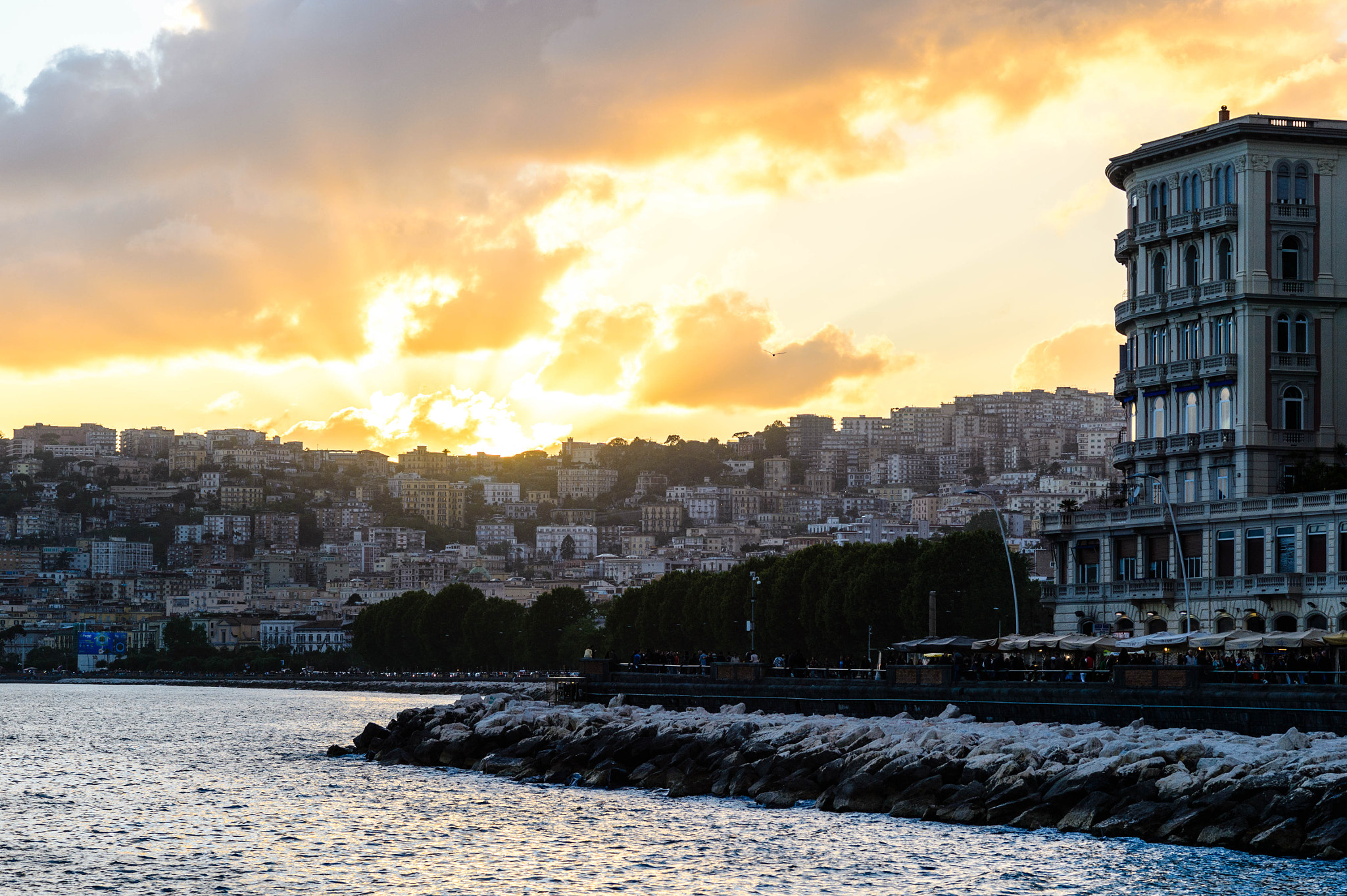 Nikon Df + ZEISS Makro-Planar T* 100mm F2 sample photo. Vedi napoli e poi muori photography