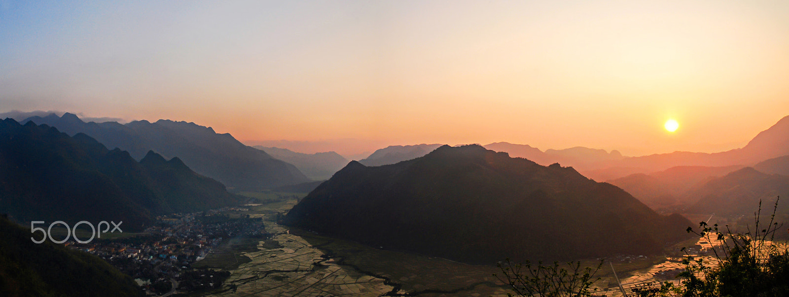 Nikon D80 sample photo. Mountain city photography