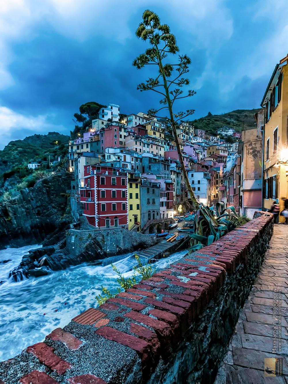 Canon EOS 6D + Canon EF 16-35mm F2.8L USM sample photo. Riomaggiore at civil start twilight photography