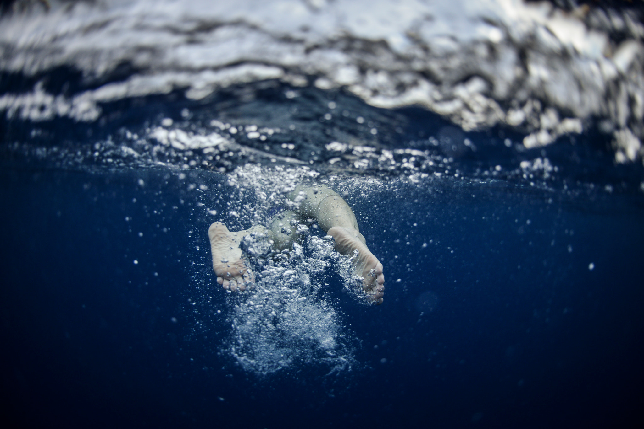 Nikon D800 + Nikon AF Fisheye-Nikkor 16mm F2.8D sample photo. Into the blue photography