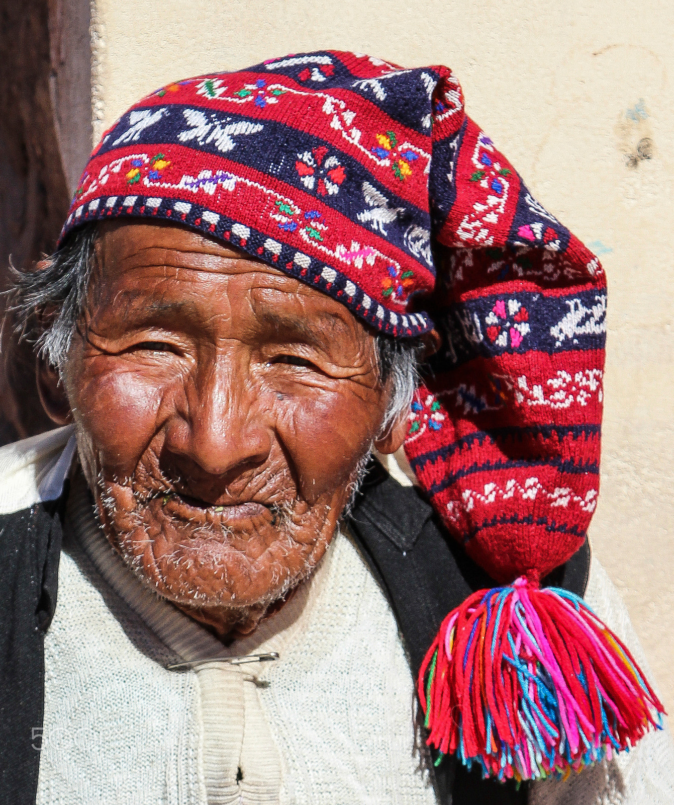 Canon EOS 600D (Rebel EOS T3i / EOS Kiss X5) + Canon EF 135mm F2.8 SF sample photo. Titicaca man photography