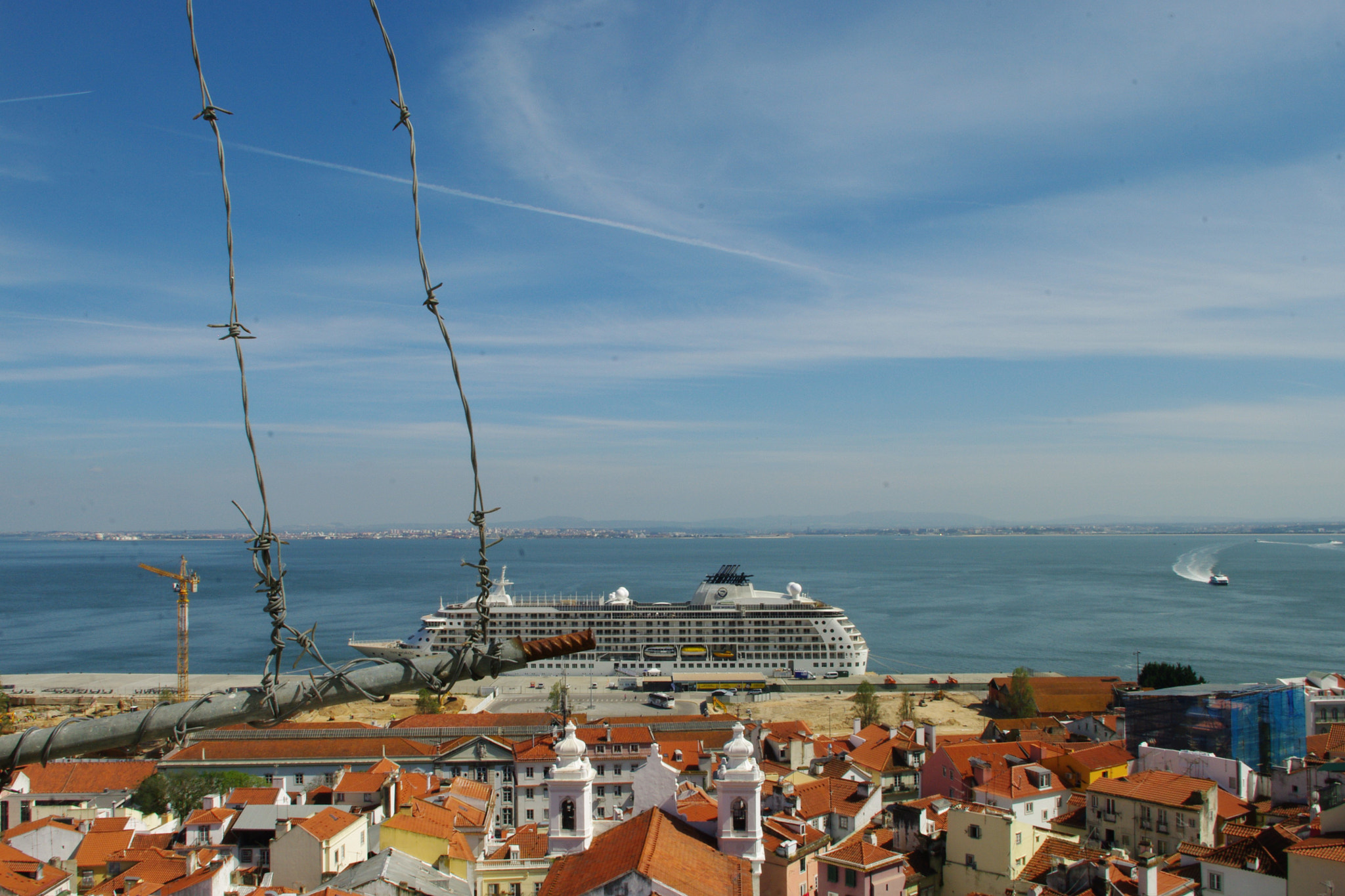 Samsung/Schneider D-XENON 18-55mm F3.5-5.6 sample photo. Lisboa photography