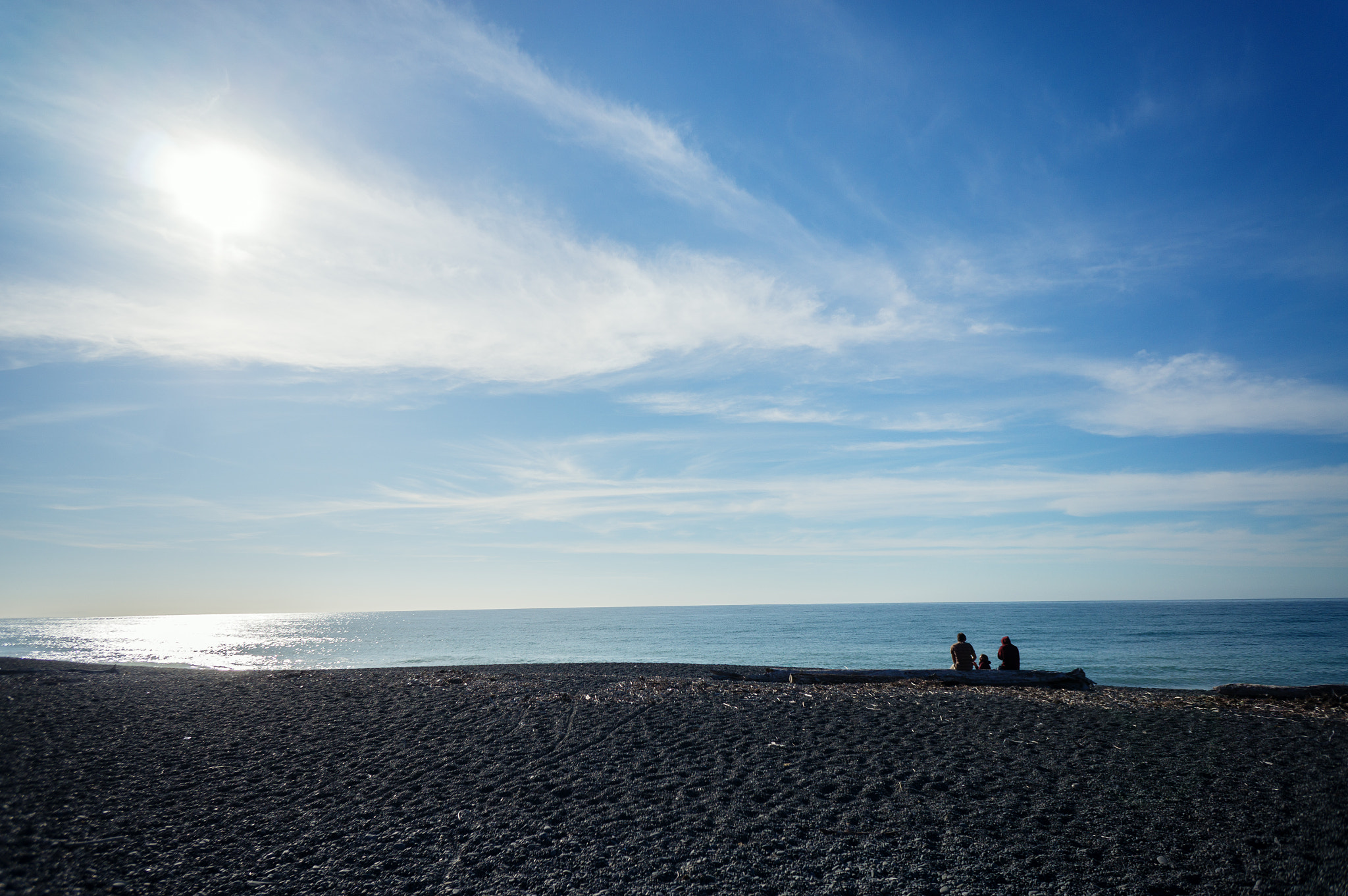 Sony Alpha NEX-6 + Sony E 16mm F2.8 sample photo. Family time photography
