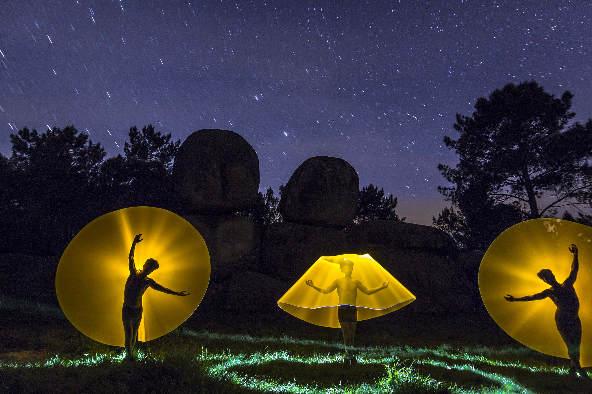 Tokina AT-X Pro 12-24mm F4 (IF) DX sample photo. On rock art photography