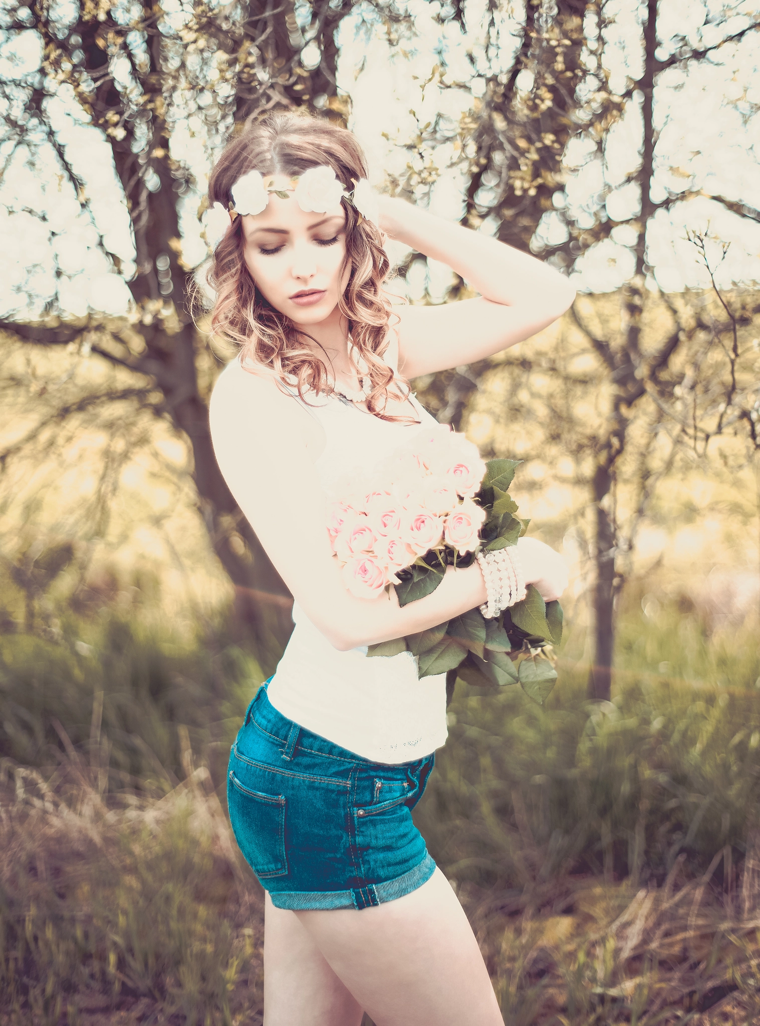 Sony a7 II + Minolta AF 50mm F1.7 New sample photo. Woman with roses photography