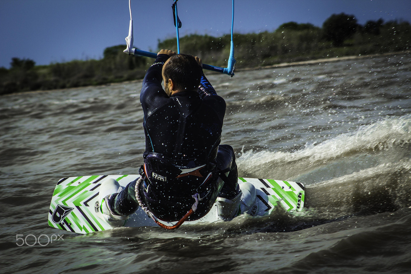 Canon EF 28-105mm f/3.5-4.5 USM sample photo. Kite photography