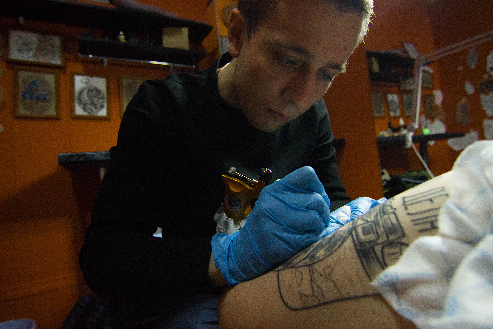 Tokina AT-X Pro 12-24mm F4 (IF) DX sample photo. My friend tattoo artist vitaly @dolkinstattoo photography