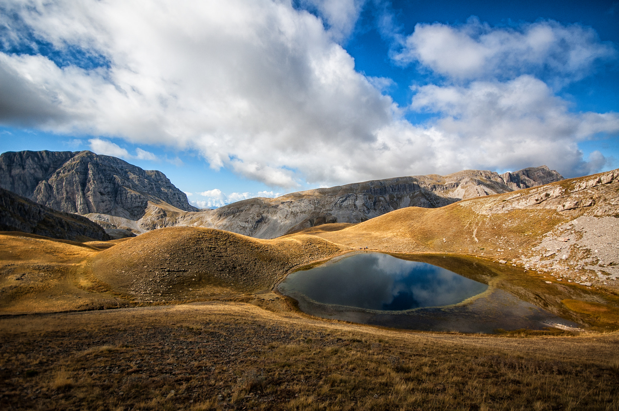 Nikon D50 sample photo. The dragon lake photography