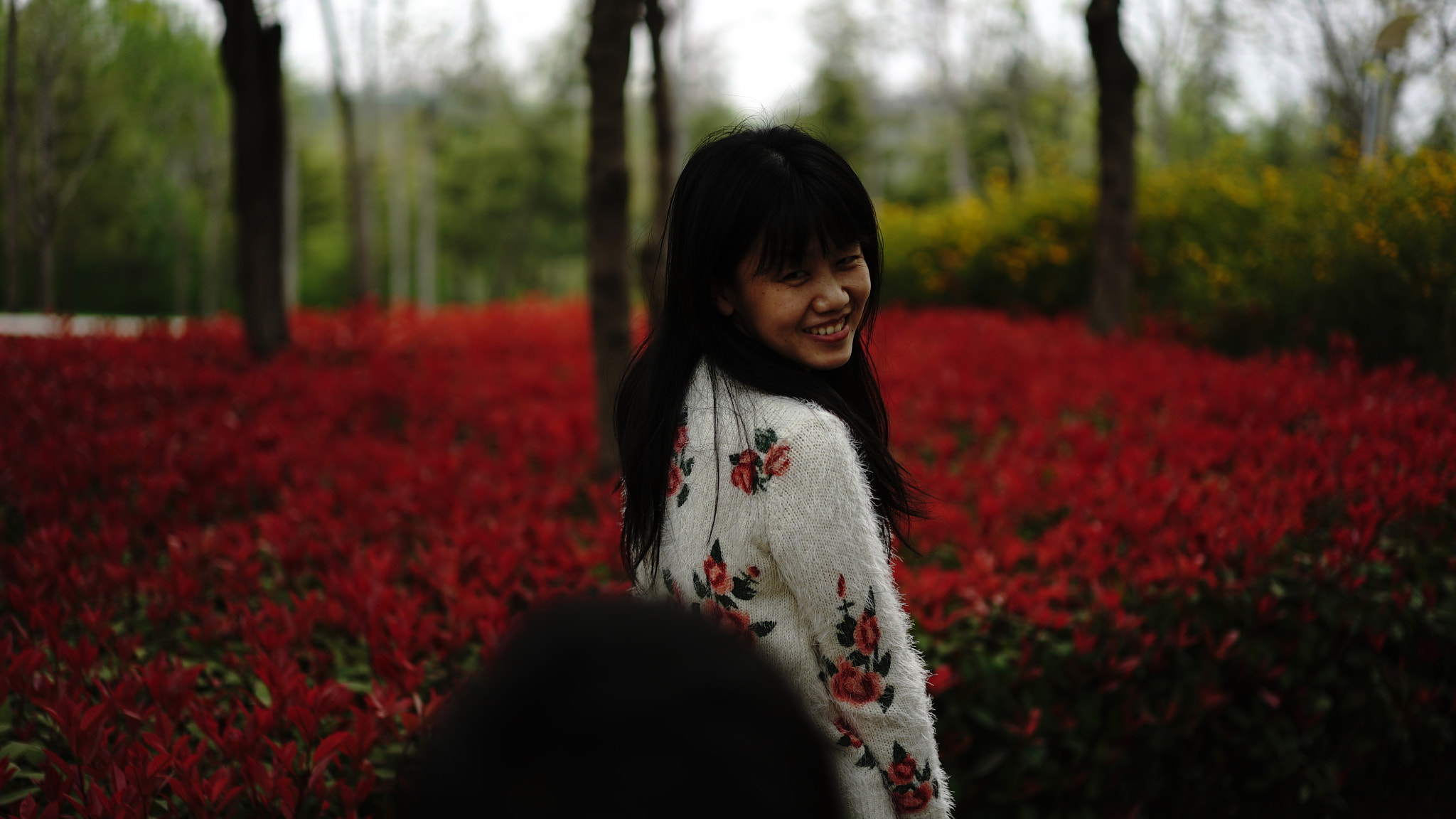 Sony a7S + Sony Sonnar T* FE 55mm F1.8 ZA sample photo. Street mom and son photography