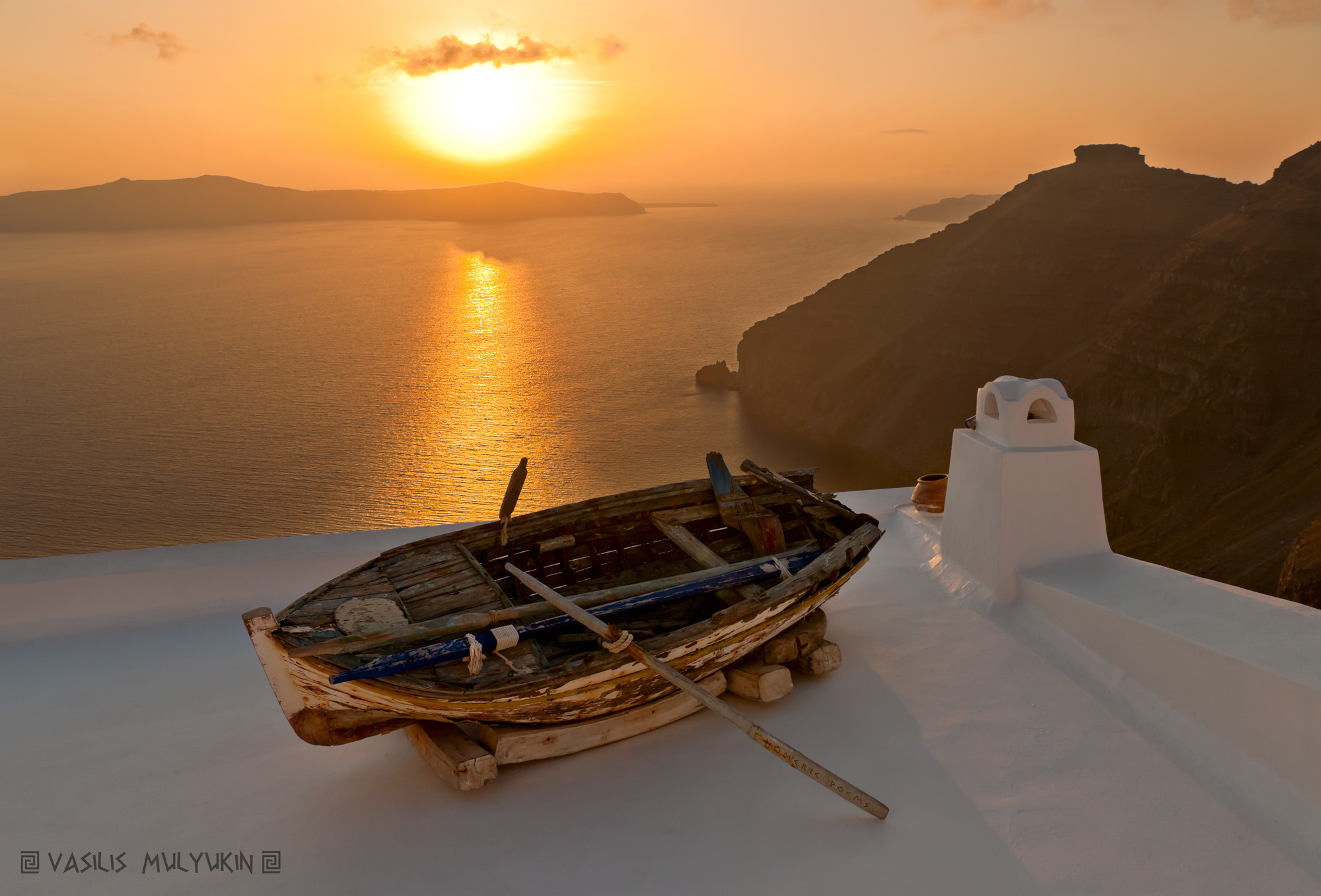 Sony Alpha DSLR-A900 + Minolta AF 28-70mm F2.8 G sample photo. Santorini photography