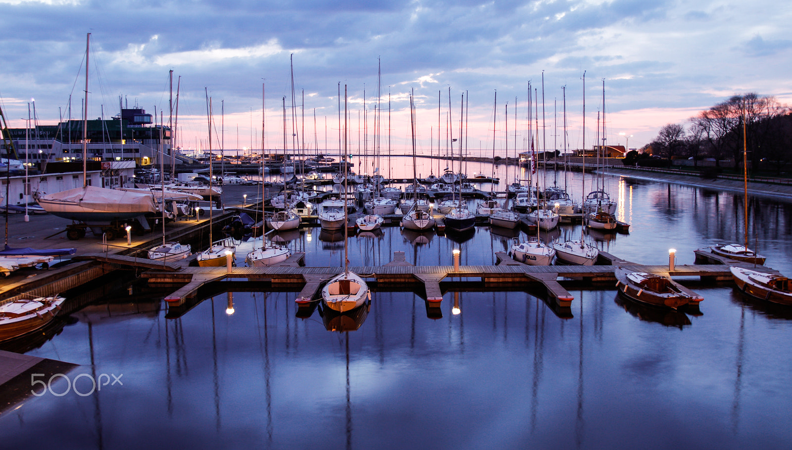 Canon EF 16-35mm F2.8L USM sample photo. Post sunset view from pirita onto the baltic sea photography
