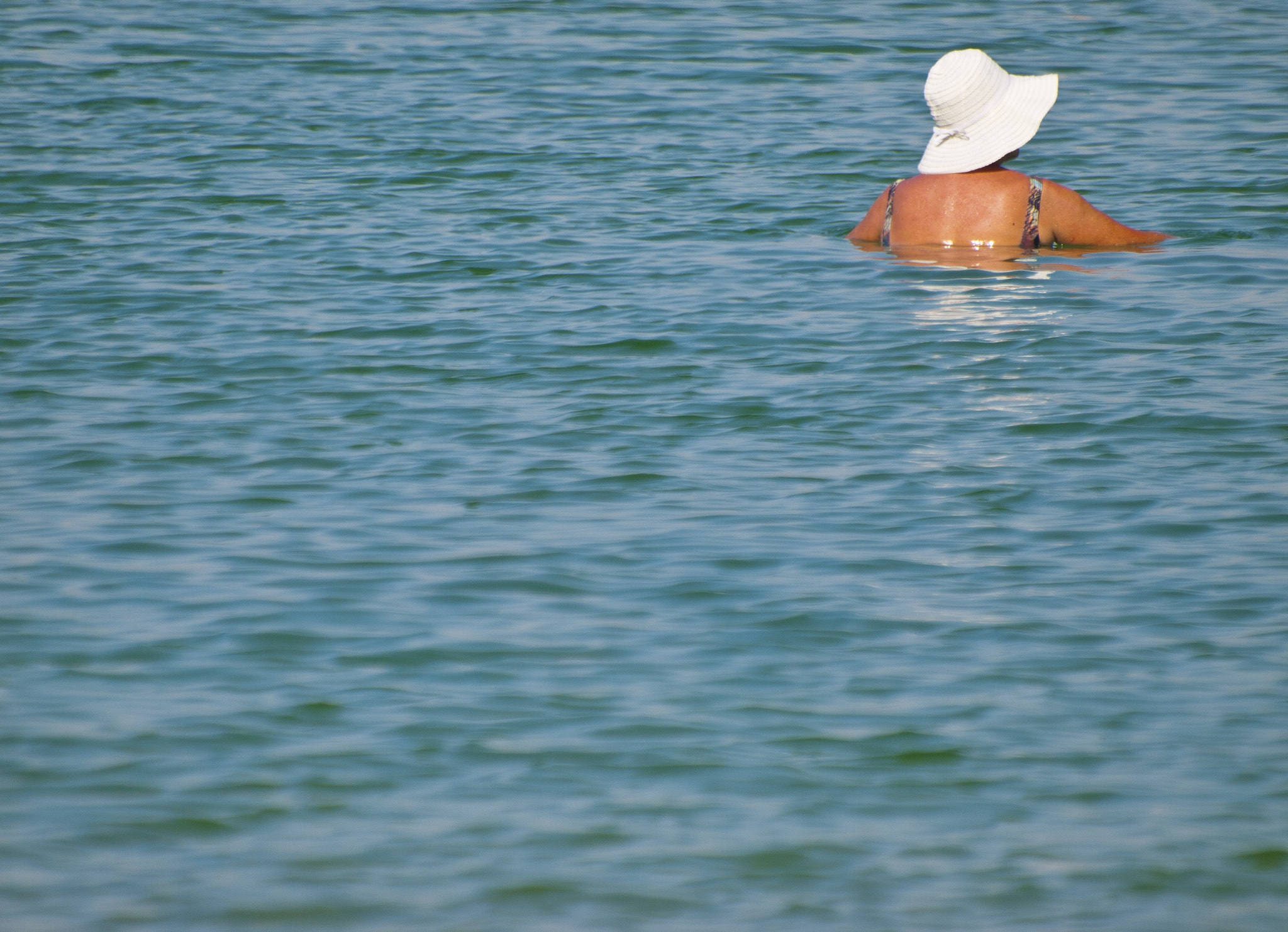 Olympus E-520 (EVOLT E-520) sample photo. Beach minimalism photography