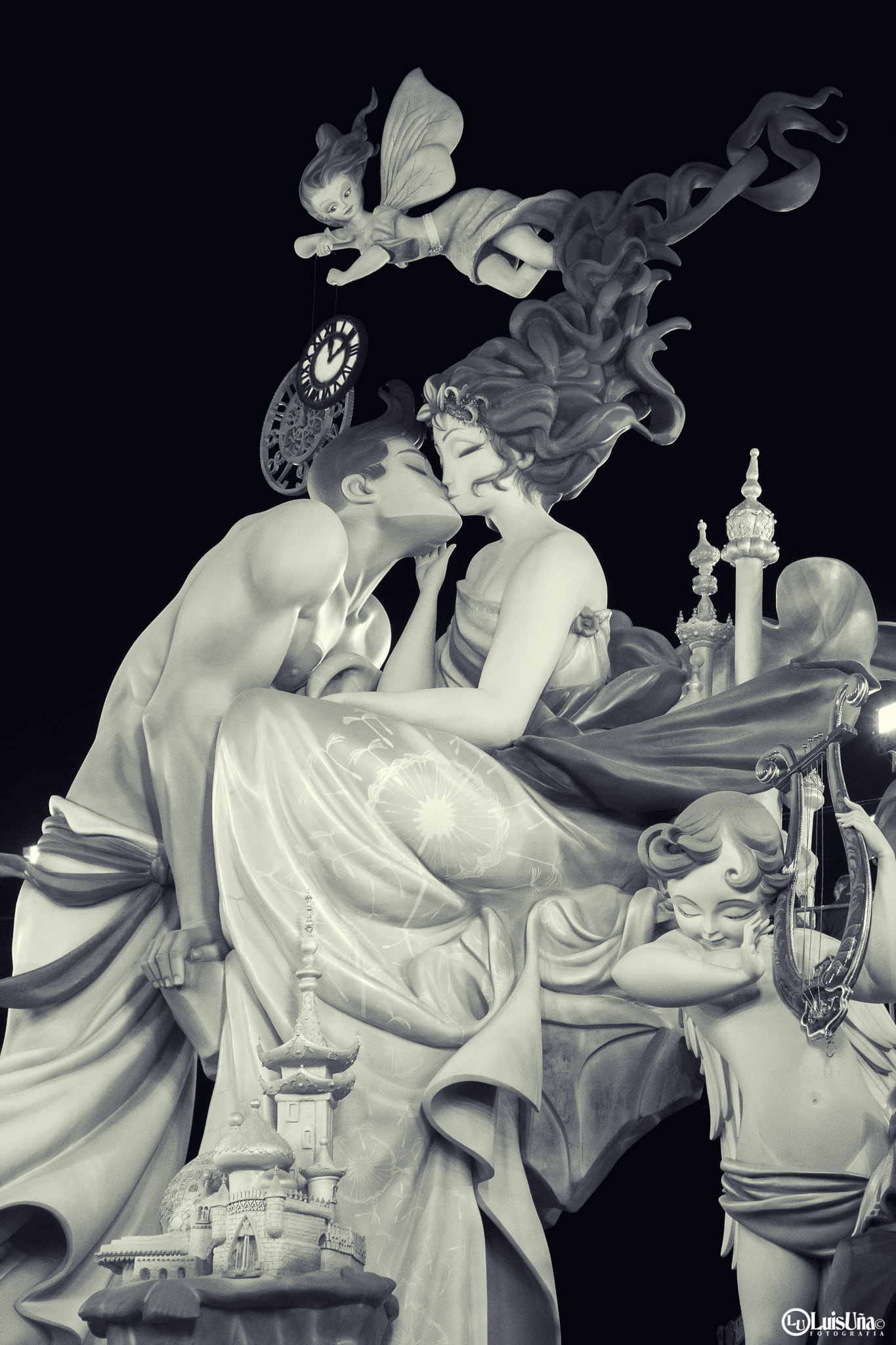 Canon EF-S 18-135mm F3.5-5.6 IS STM sample photo. Fallas de valencia photography
