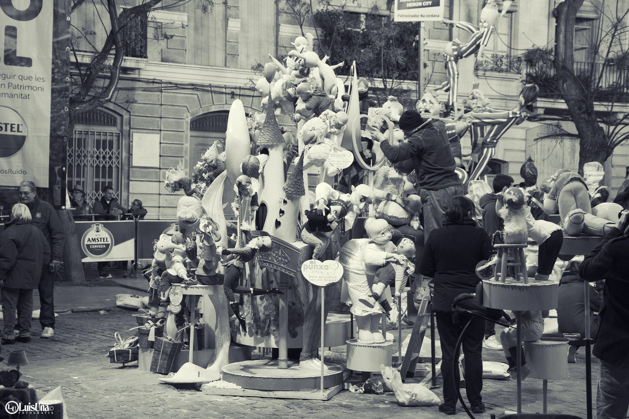 Canon EF-S 18-135mm F3.5-5.6 IS STM sample photo. Fallas de valencia photography