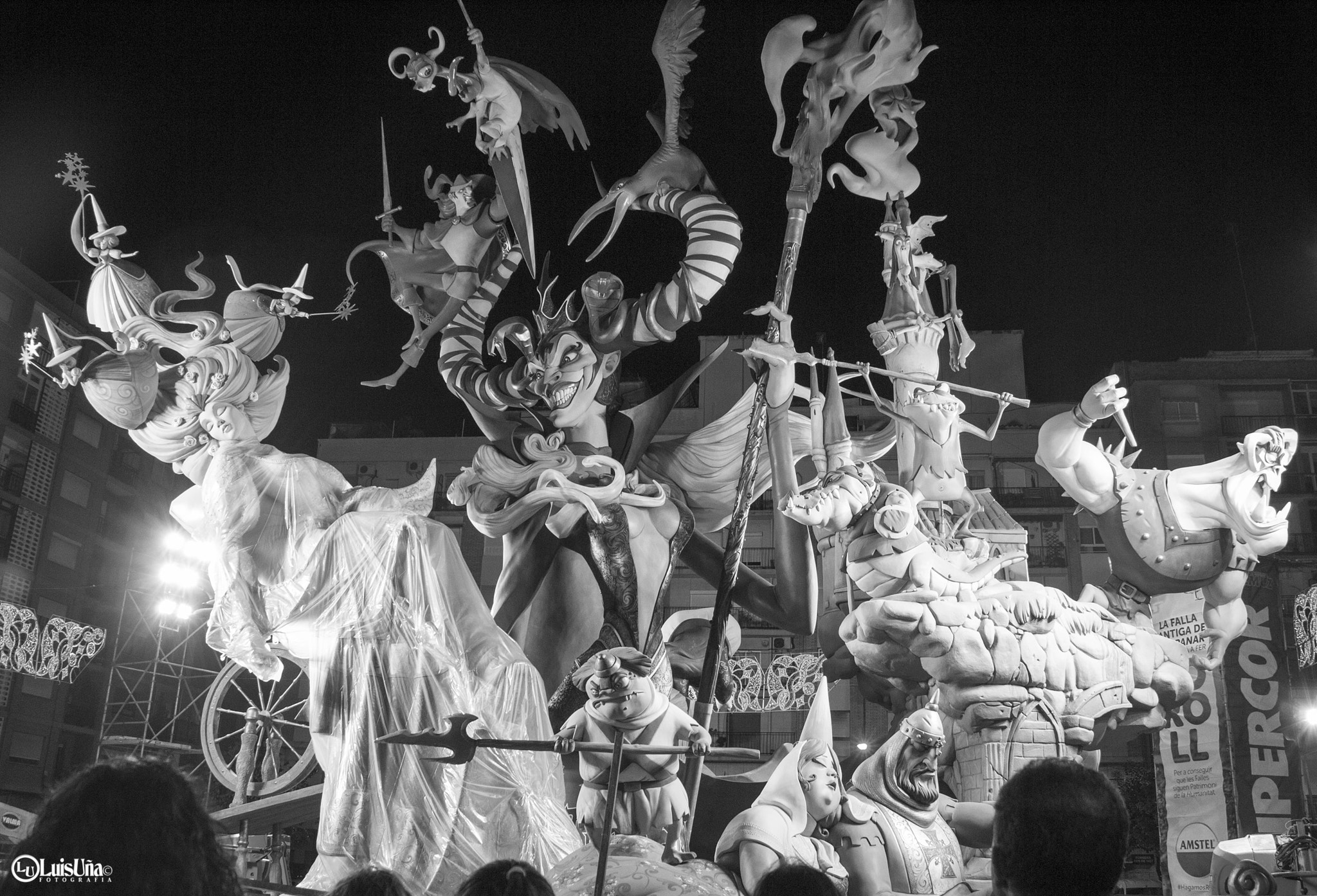 Canon EF-S 18-135mm F3.5-5.6 IS STM sample photo. Fallas de valencia photography